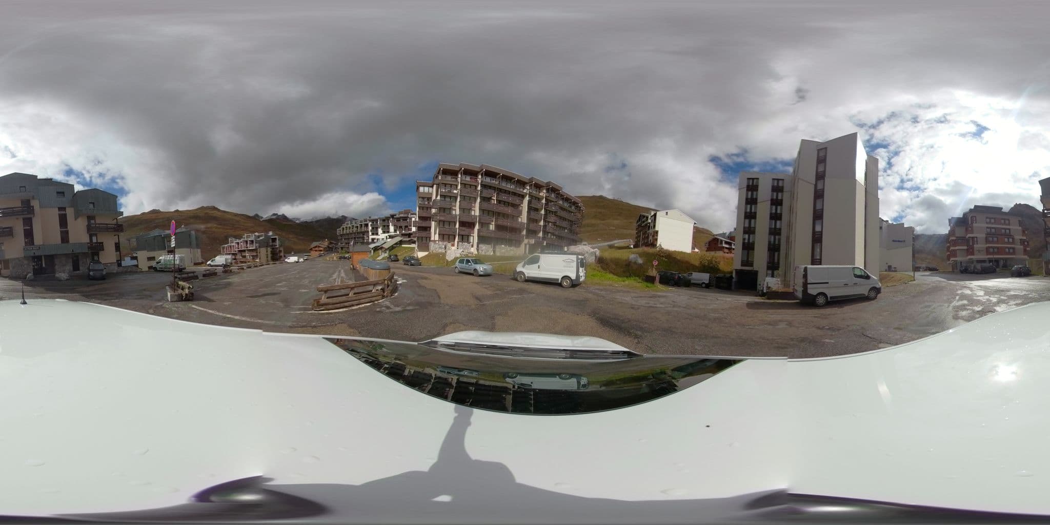 Street view near Le Plein Soleil, Tignes — © serfim_cit_y (CC BY-SA · Mapillary)