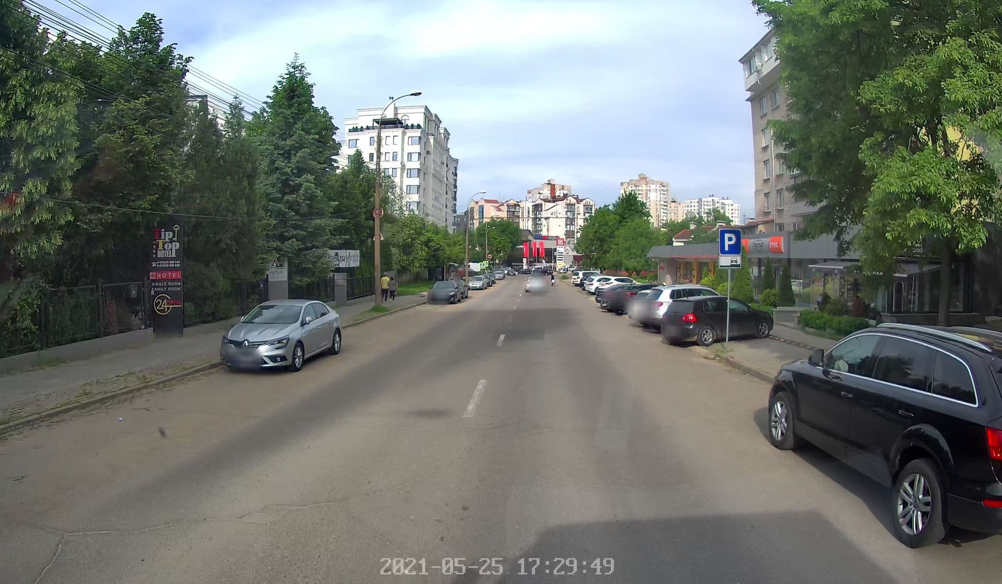 Street view near Mini 2 Hotel, Chisinau — © morflot (CC BY-SA · Mapillary)