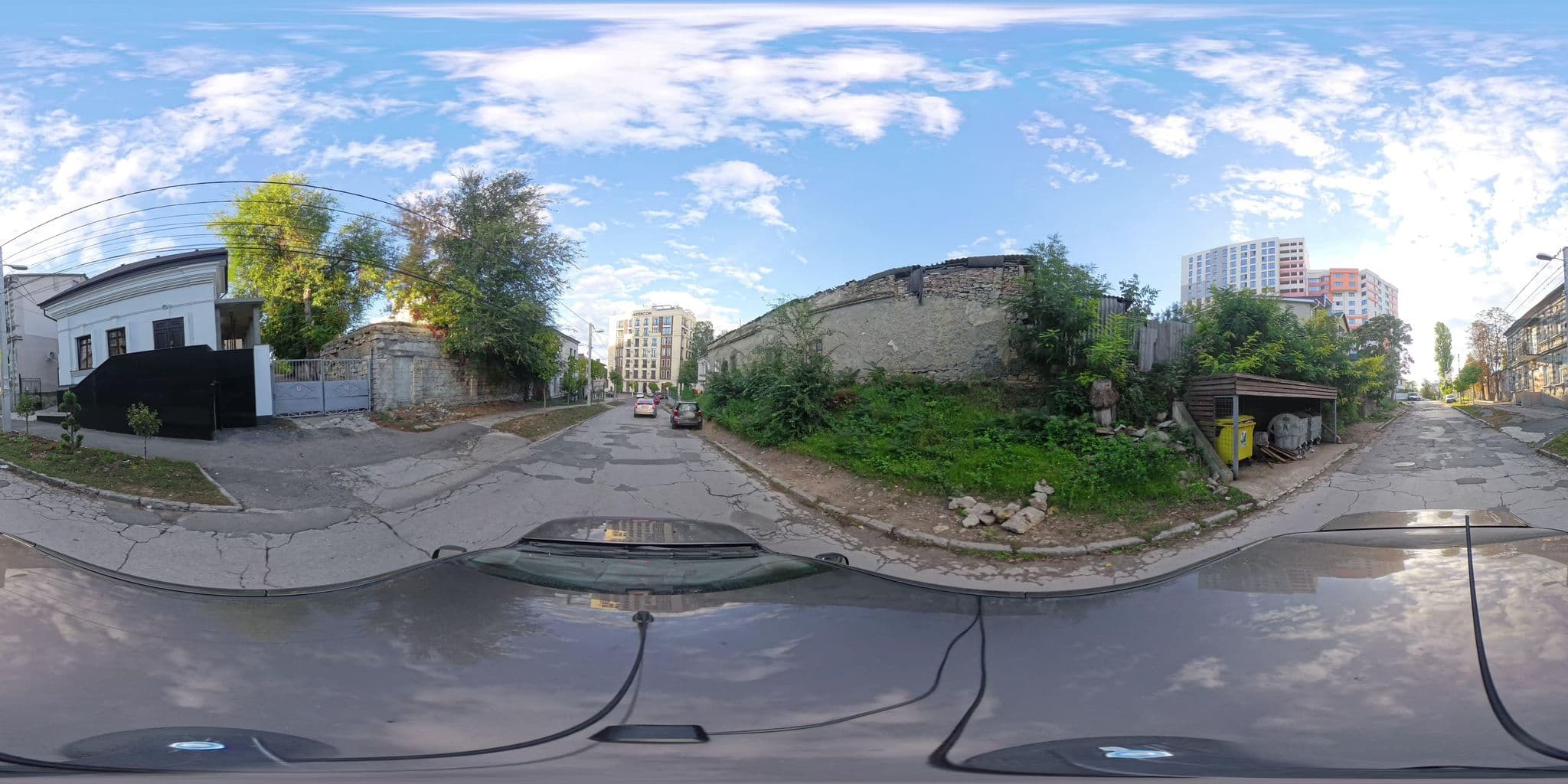 Street view near Central Youth Hostel, Chisinau — © Sku1255 (CC BY-SA · Mapillary)