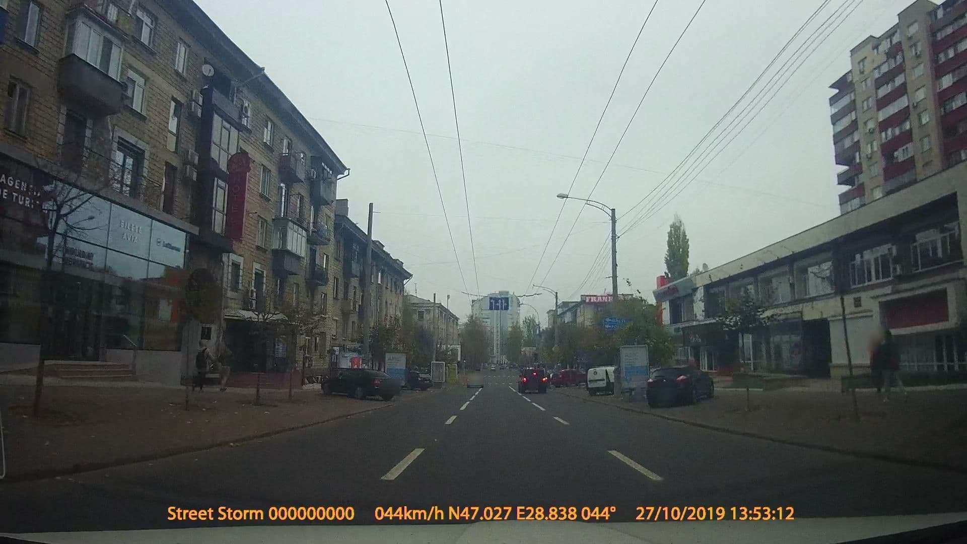Street view near Prestige Hotel, Chisinau — © morflot (CC BY-SA · Mapillary)