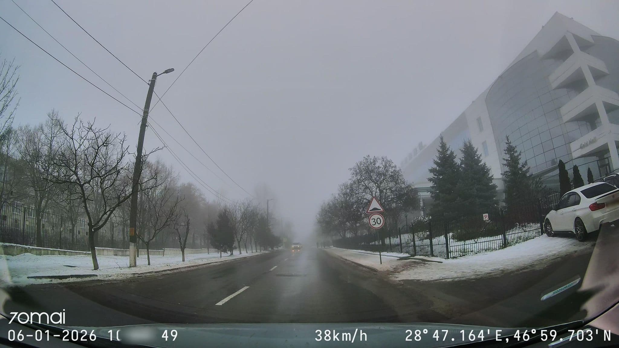 Street view near Hotel Codru, Codru — © doriel (CC BY-SA · Mapillary)