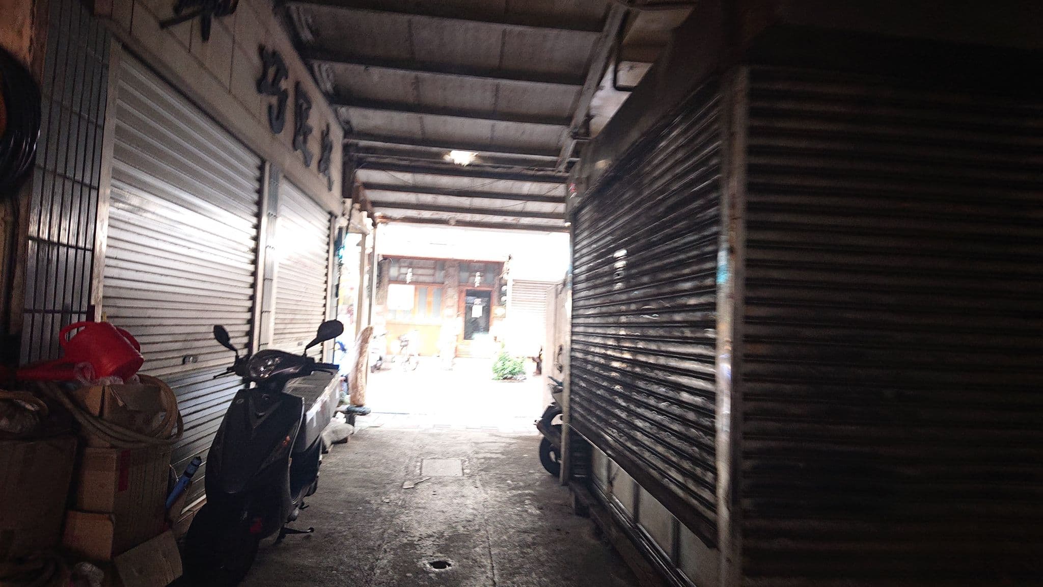Street view near 國軍英雄館, Magong — © alllenwang (CC BY-SA · Mapillary)
