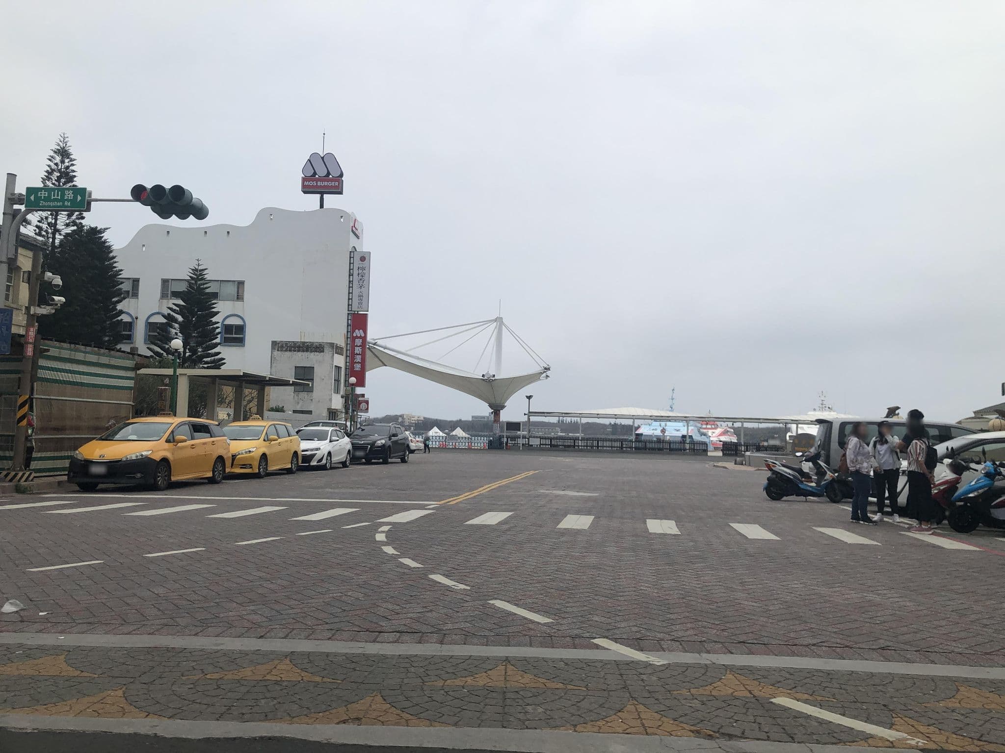 Street view near 貝殼屋民宿, Magong — © monica_migu (CC BY-SA · Mapillary)