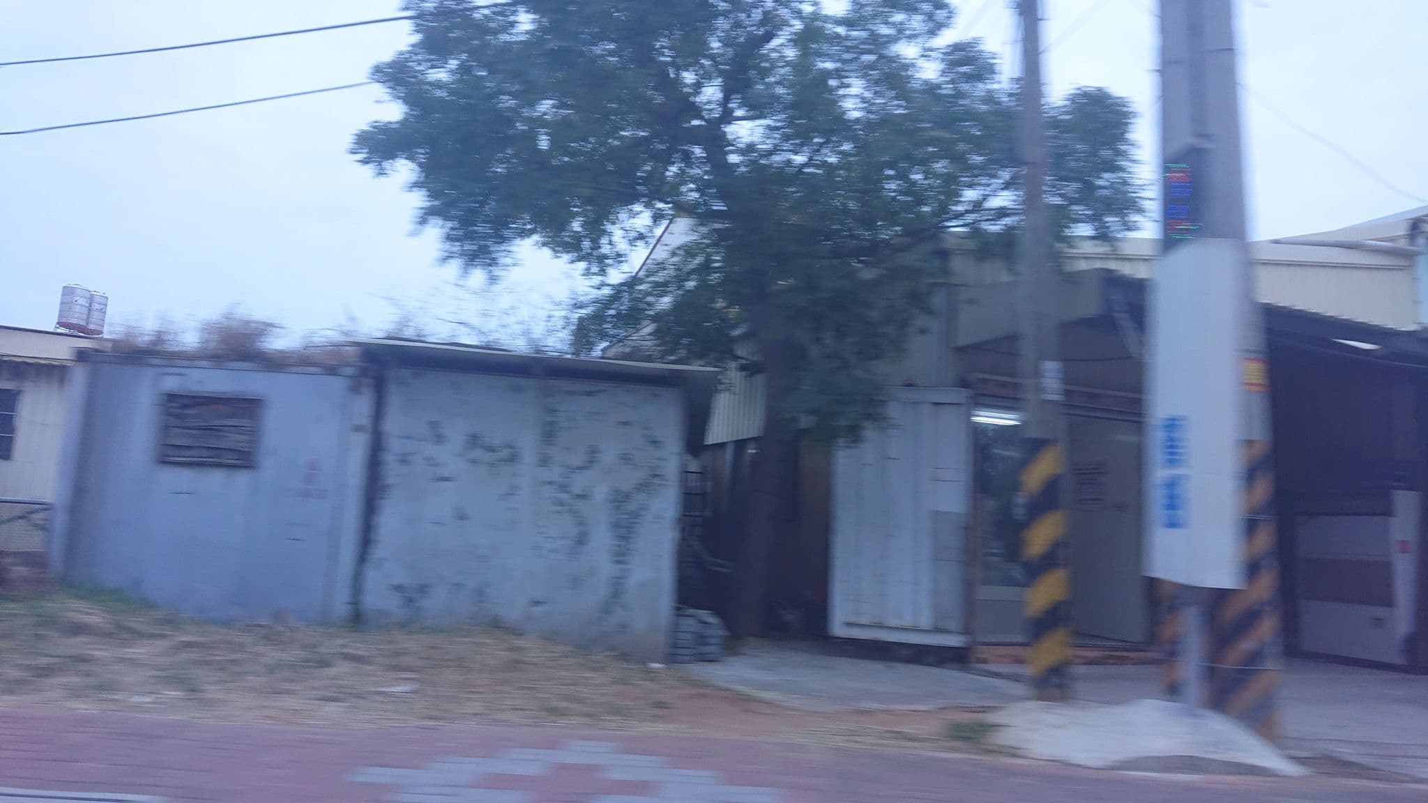 Street view near 金麗麗大飯店, Jincheng — © alllenwang (CC BY-SA · Mapillary)