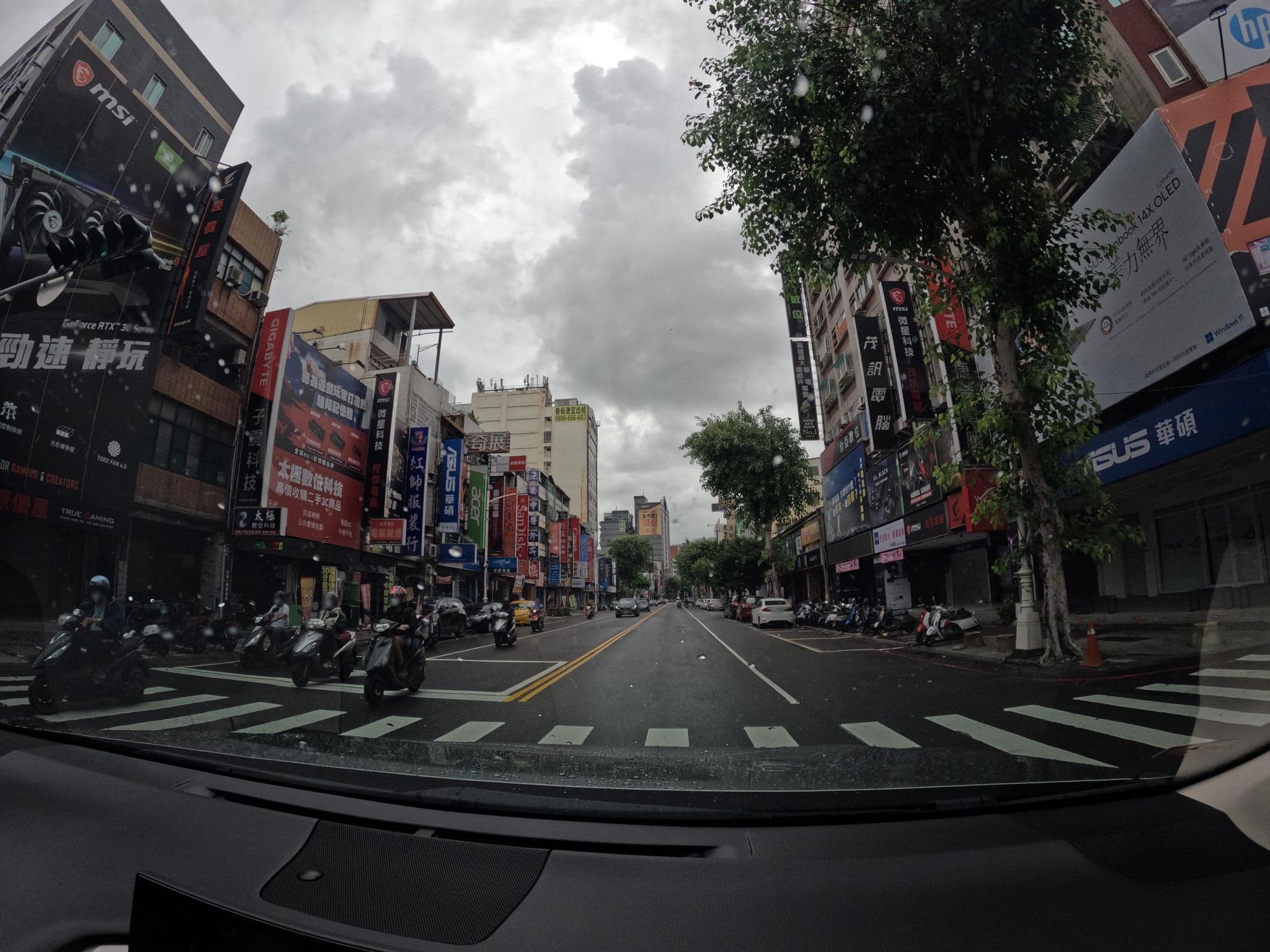 Street view near 大爺賓館, Kaohsiung — © littlebtc (CC BY-SA · Mapillary)