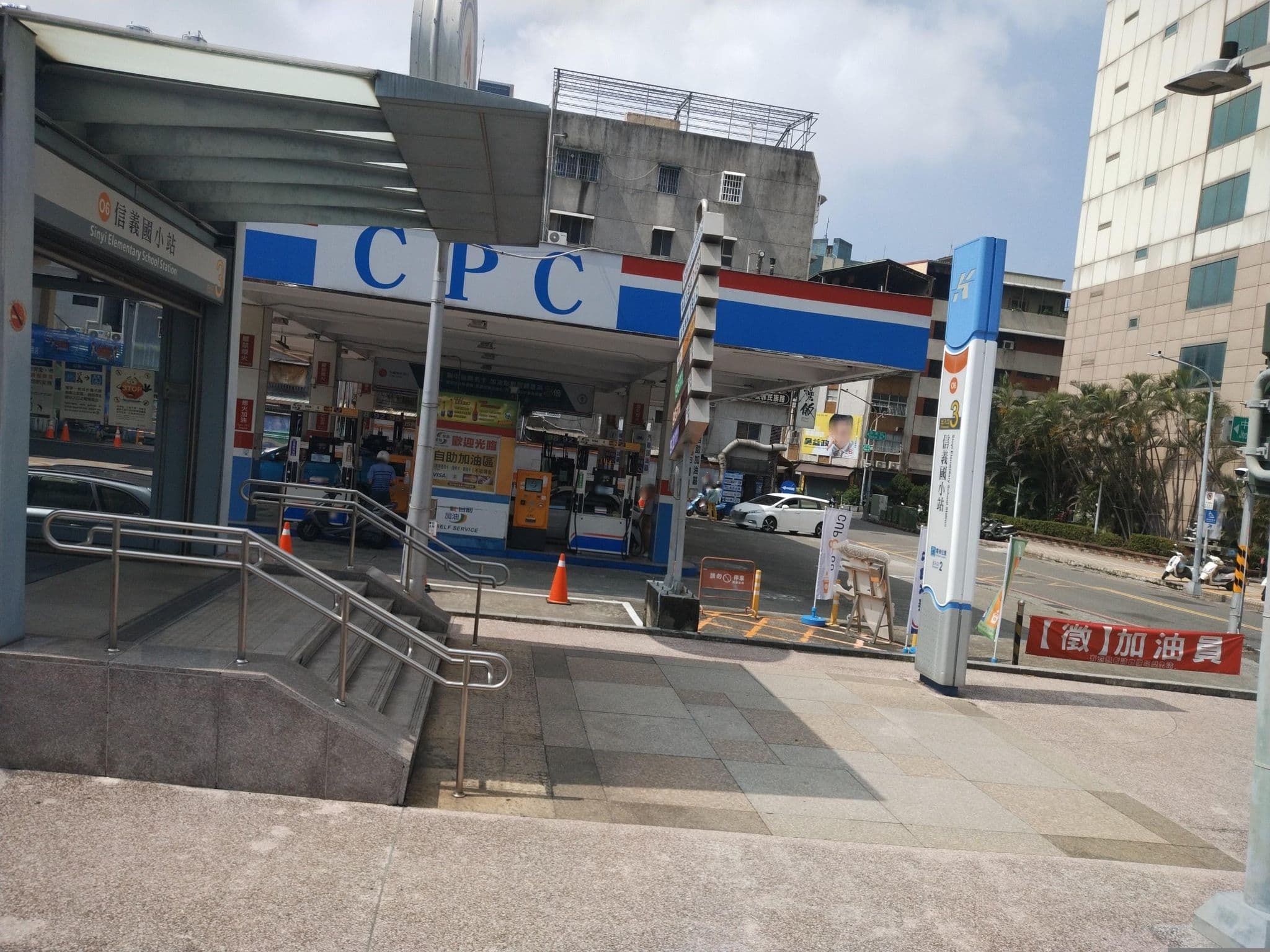 Street view near 素舍 HosRental Hostel, Kaohsiung — © adsa562 (CC BY-SA · Mapillary)