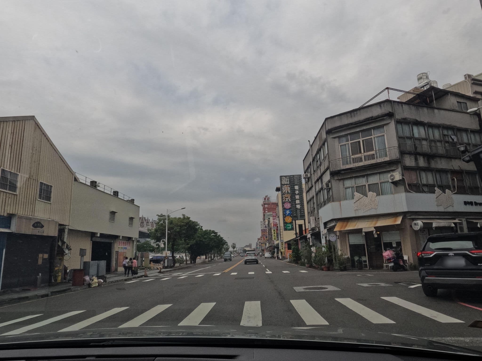 Street view near 東星大飯店, Fengshan — © littlebtc (CC BY-SA · Mapillary)