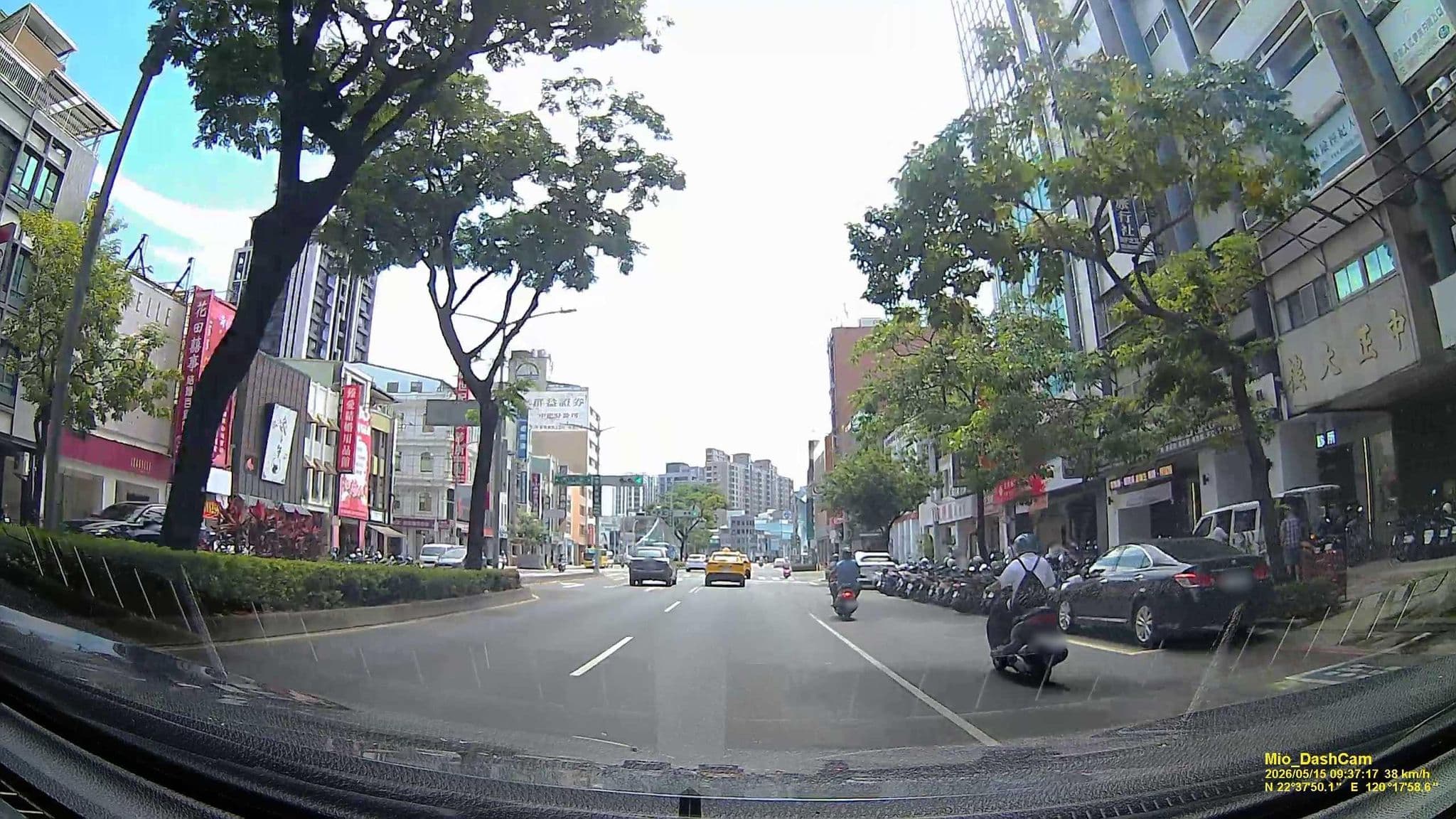 Street view near TK Hostel, Kaohsiung — © hcyen (CC BY-SA · Mapillary)
