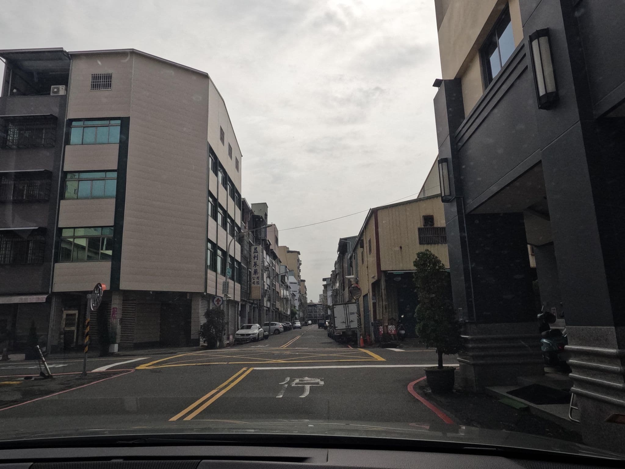 Street view near 盛薈飯店, Kaohsiung — © littlebtc (CC BY-SA · Mapillary)