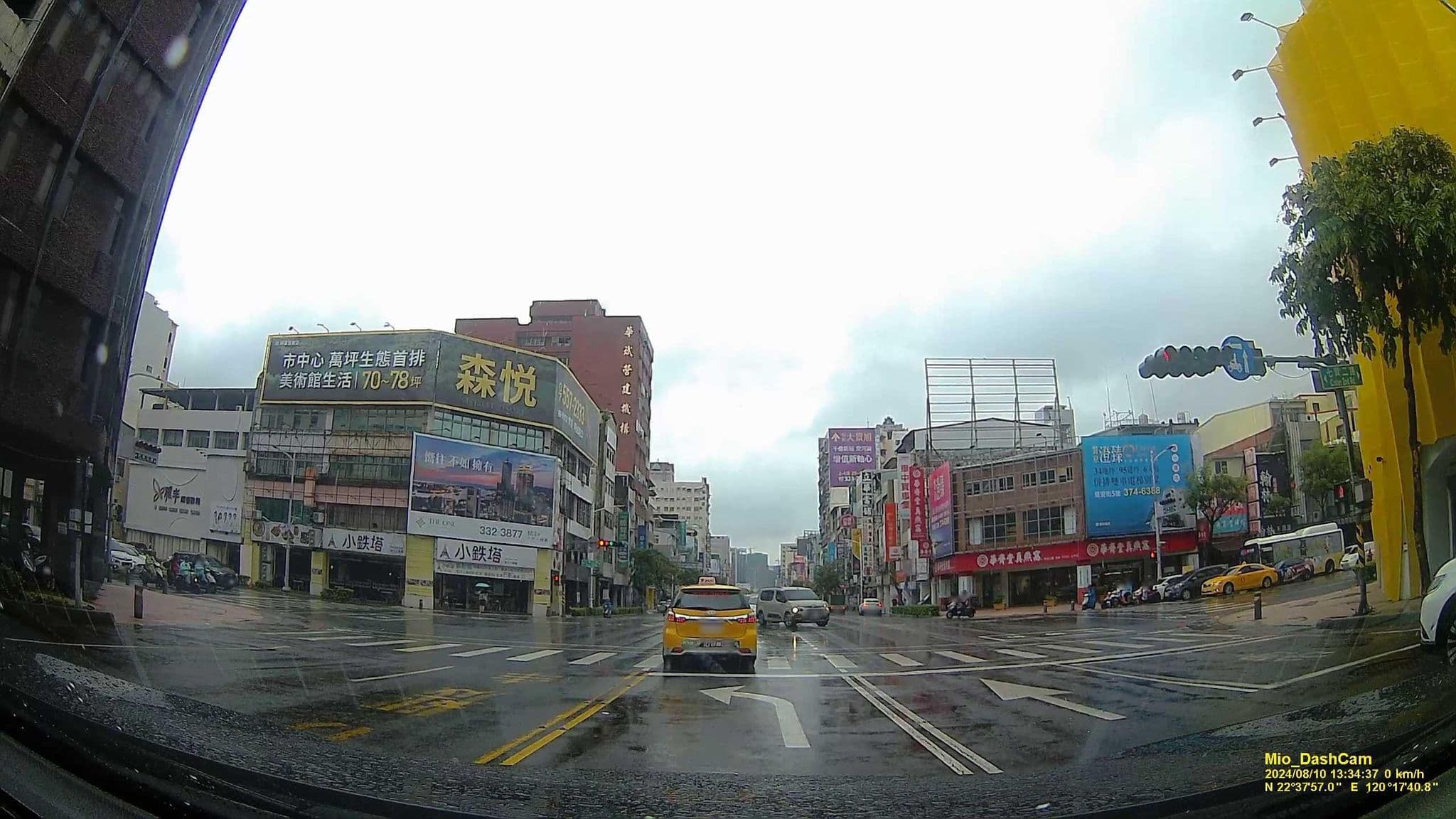 Street view near 熱海別館, Kaohsiung — © hcyen (CC BY-SA · Mapillary)