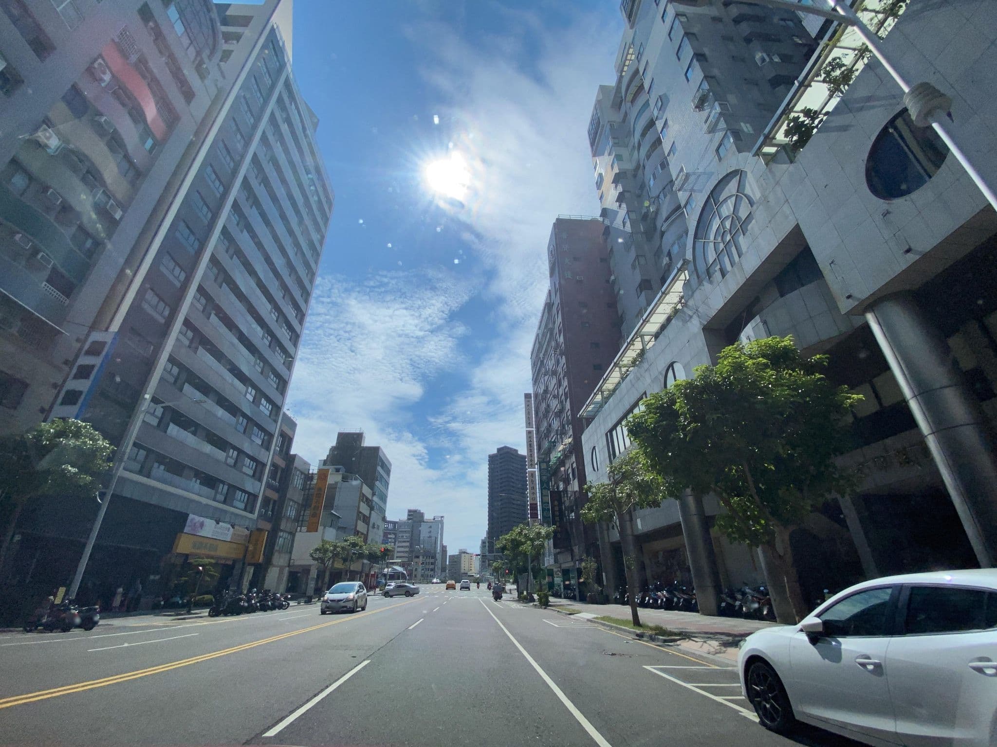 Street view near 統茂飯店, Kaohsiung — © irvinfly (CC BY-SA · Mapillary)