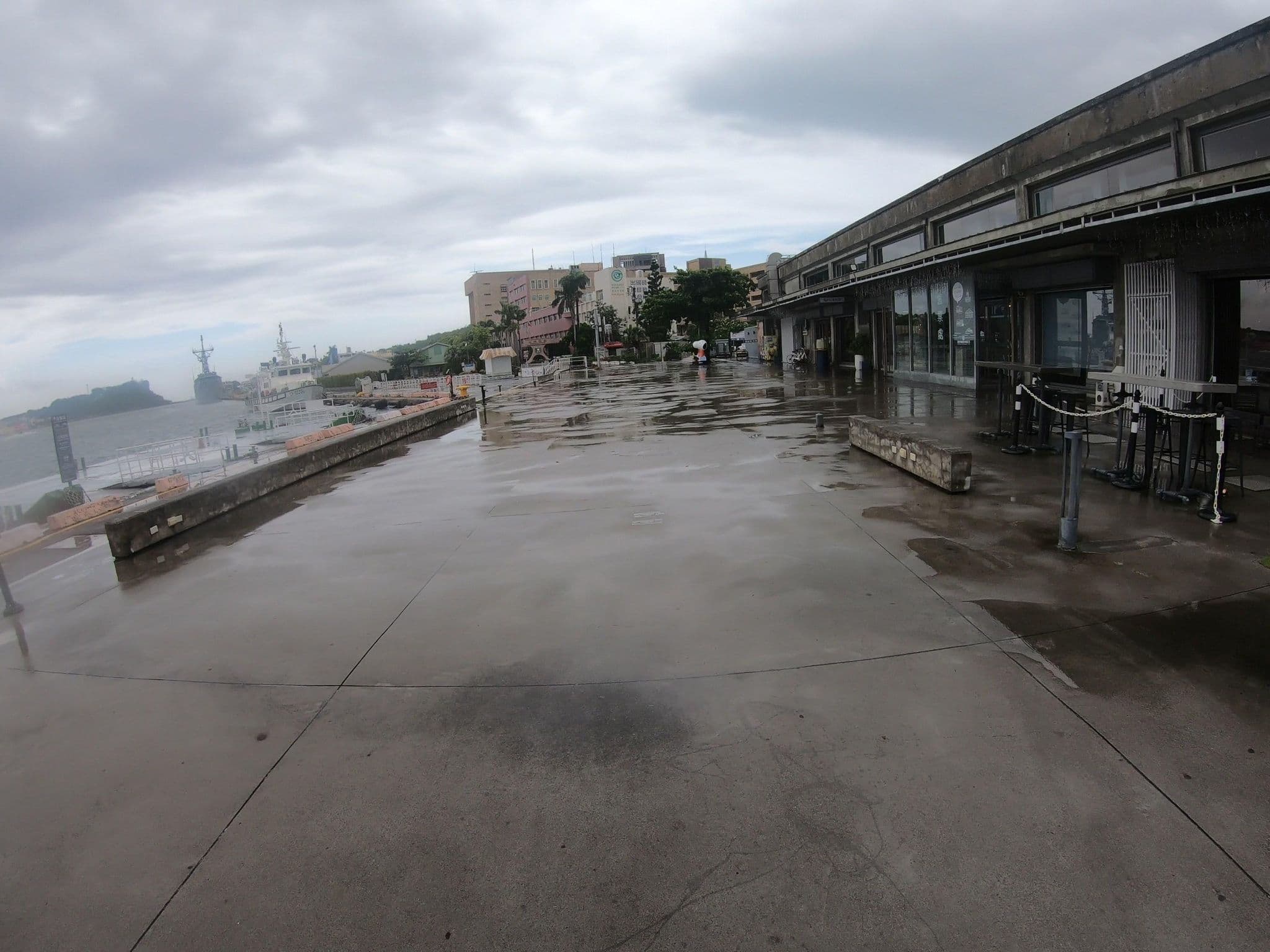Street view near Kw2 Hostel, Kaohsiung — © algirdasc (CC BY-SA · Mapillary)