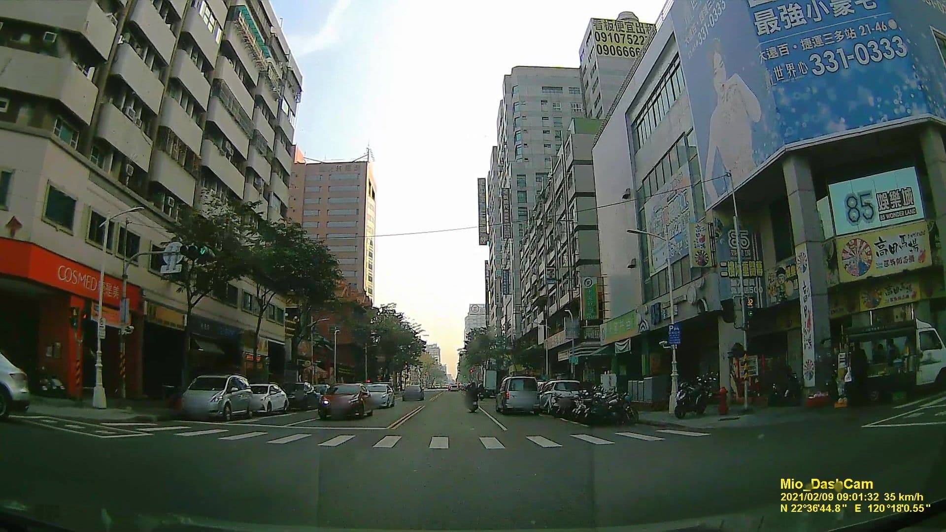 Street view near 85大樓17F-43, Kaohsiung — © littlebtc (CC BY-SA · Mapillary)