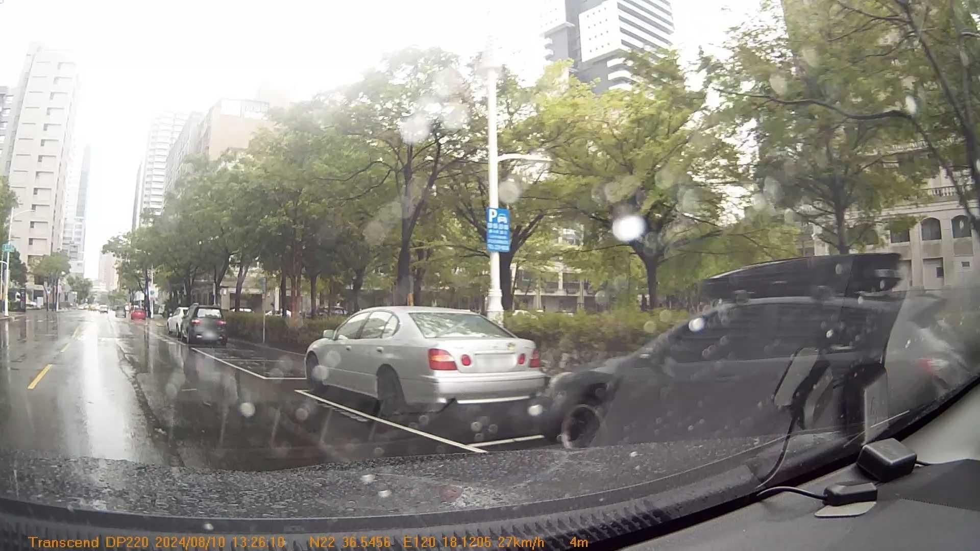 Street view near 承億文旅, Kaohsiung — © hcyen (CC BY-SA · Mapillary)