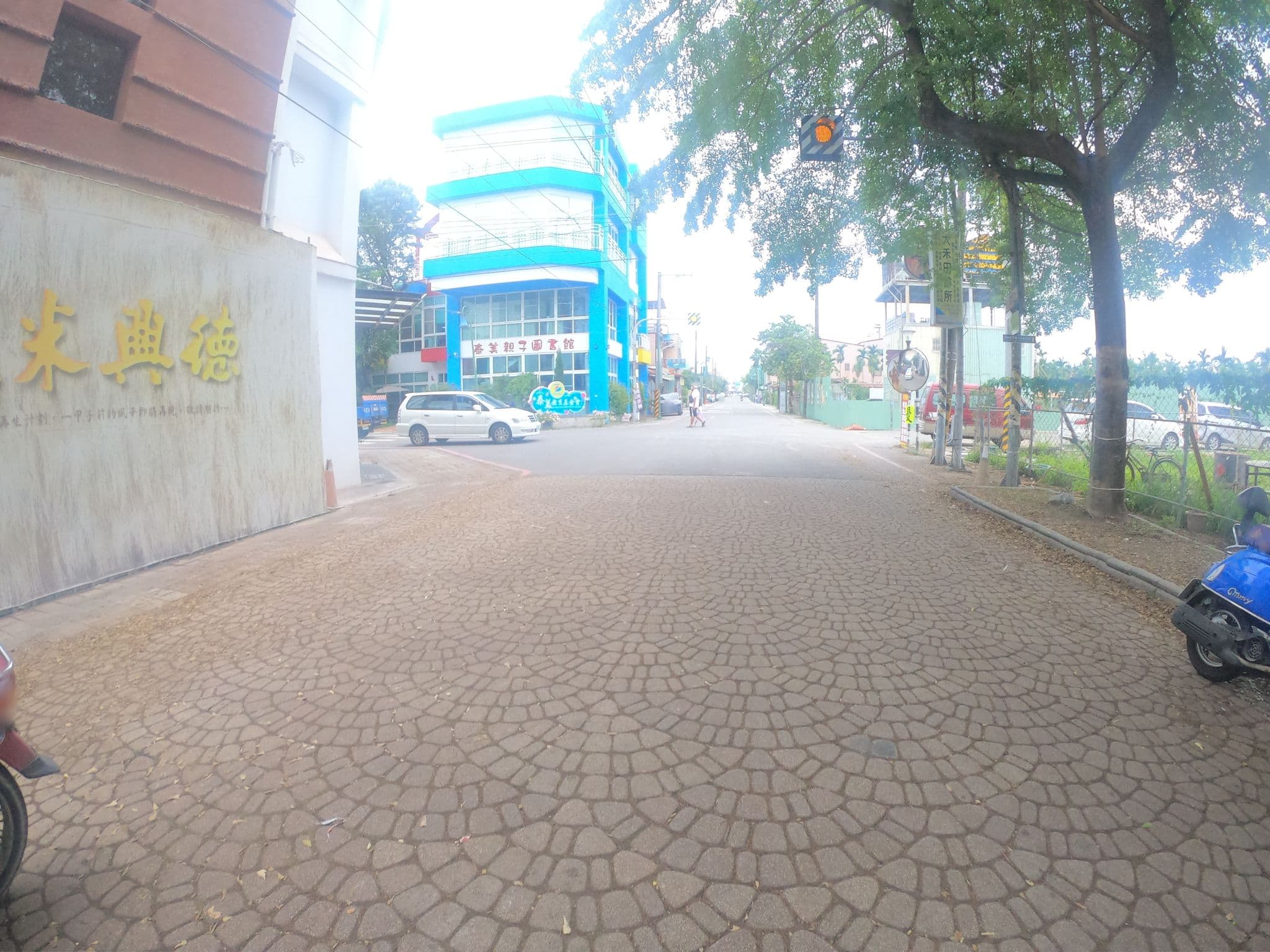 Street view near 德旅店, Chaozhou — © zinkereal (CC BY-SA · Mapillary)