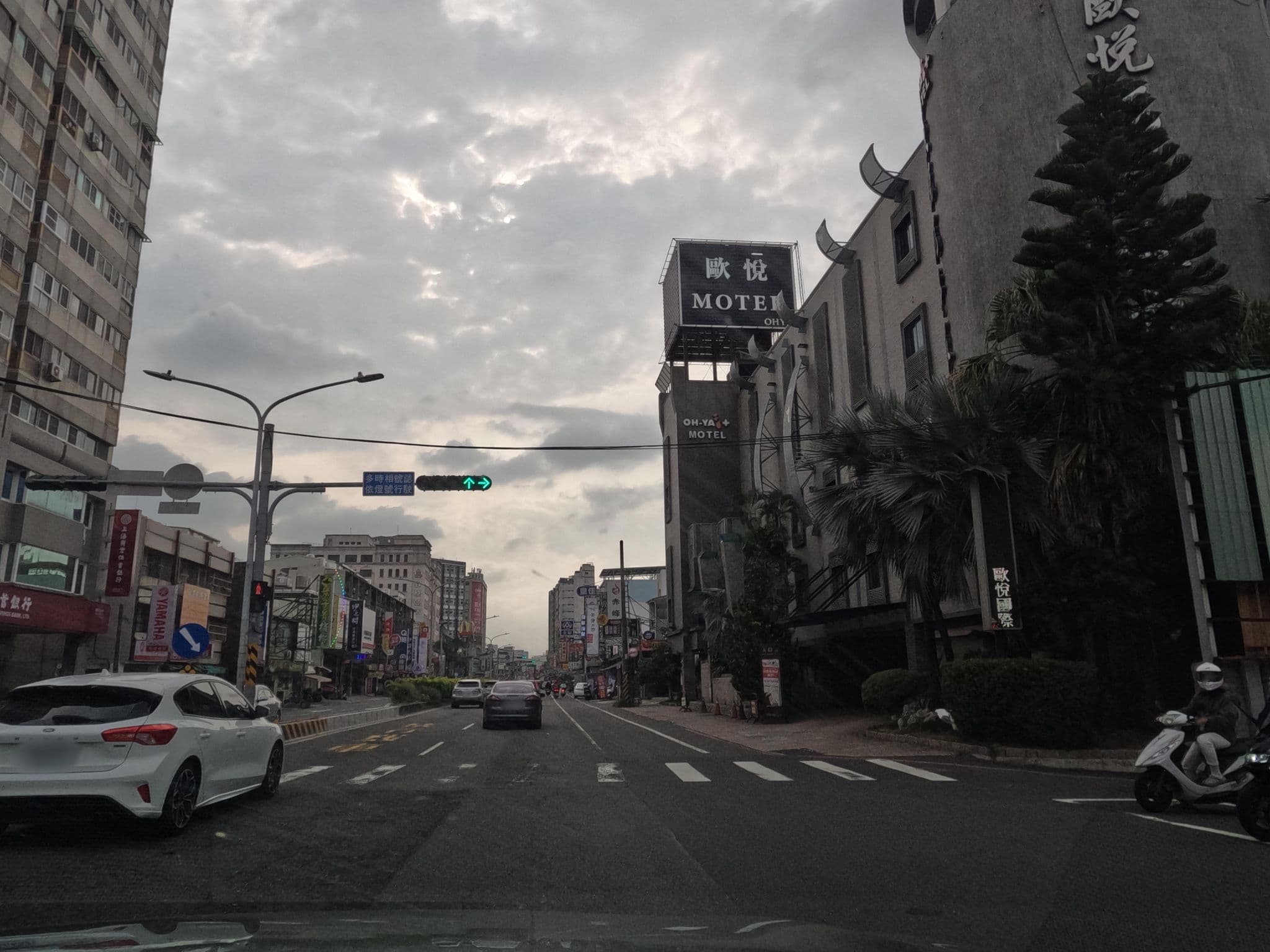 Street view near OH-YA 歐悅精品汽車旅館, Yongkang — © littlebtc (CC BY-SA · Mapillary)