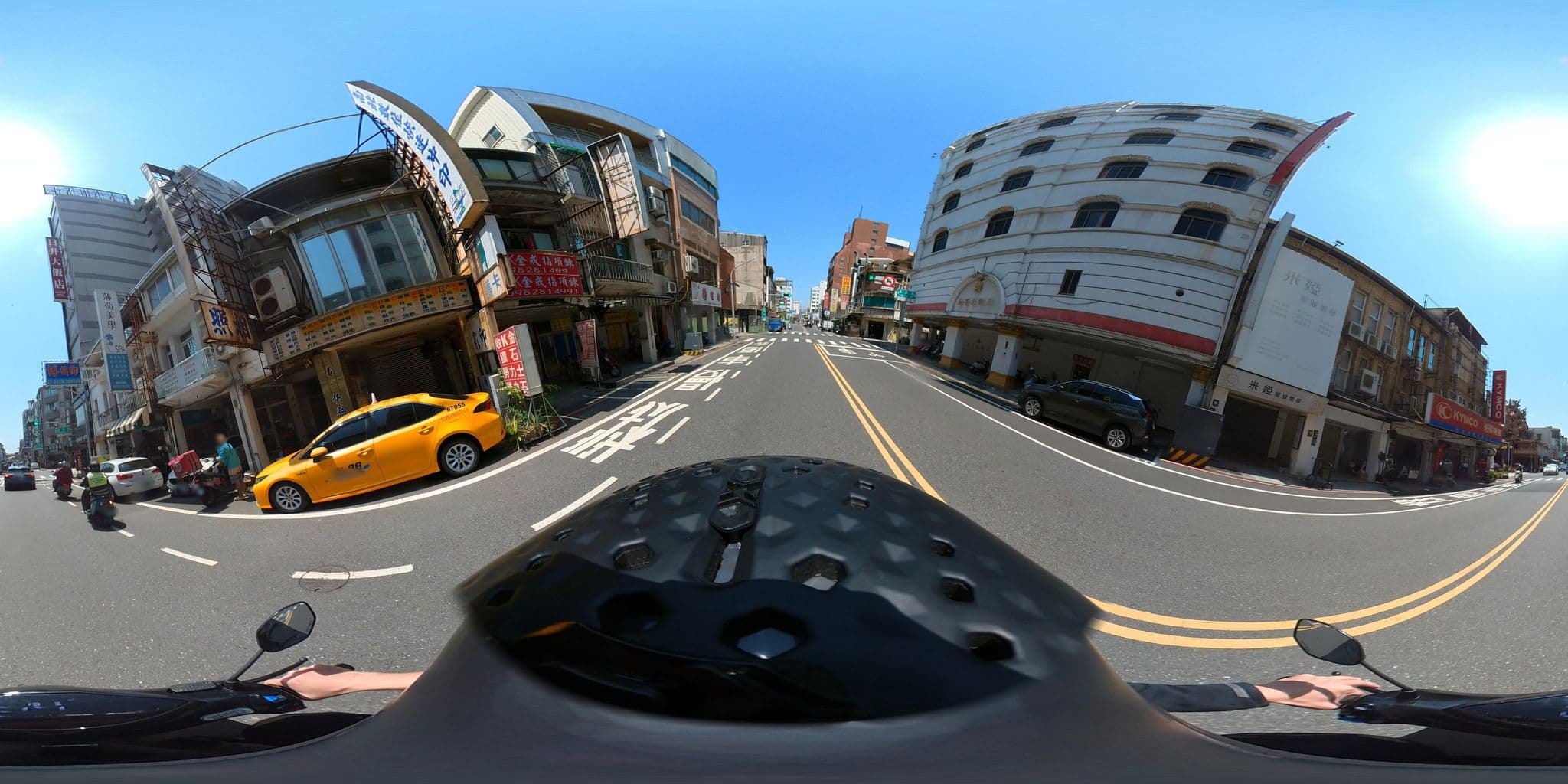 Street view near 太子大飯店 Crown Prince Hotel, Tainan — © irvinfly (CC BY-SA · Mapillary)