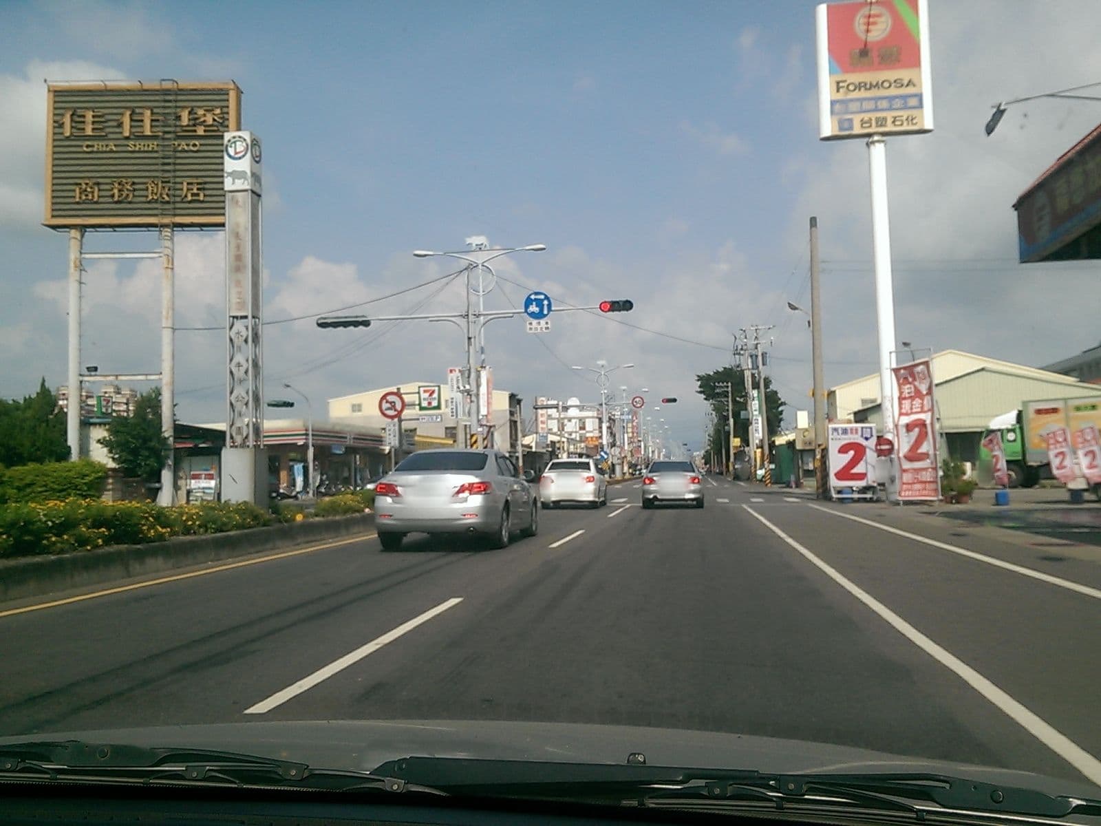 Street view near 佳仕堡商務飯店, Taibao — © littlebtc (CC BY-SA · Mapillary)