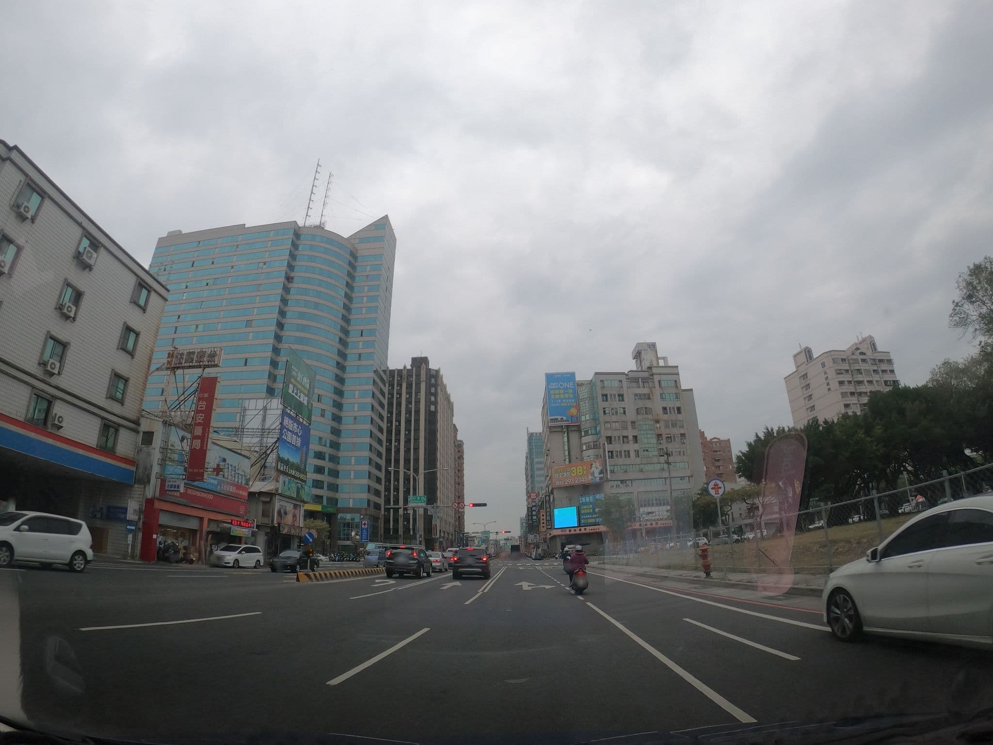 Street view near 麗舍休閒別館, Tainan — © heretpe2019 (CC BY-SA · Mapillary)