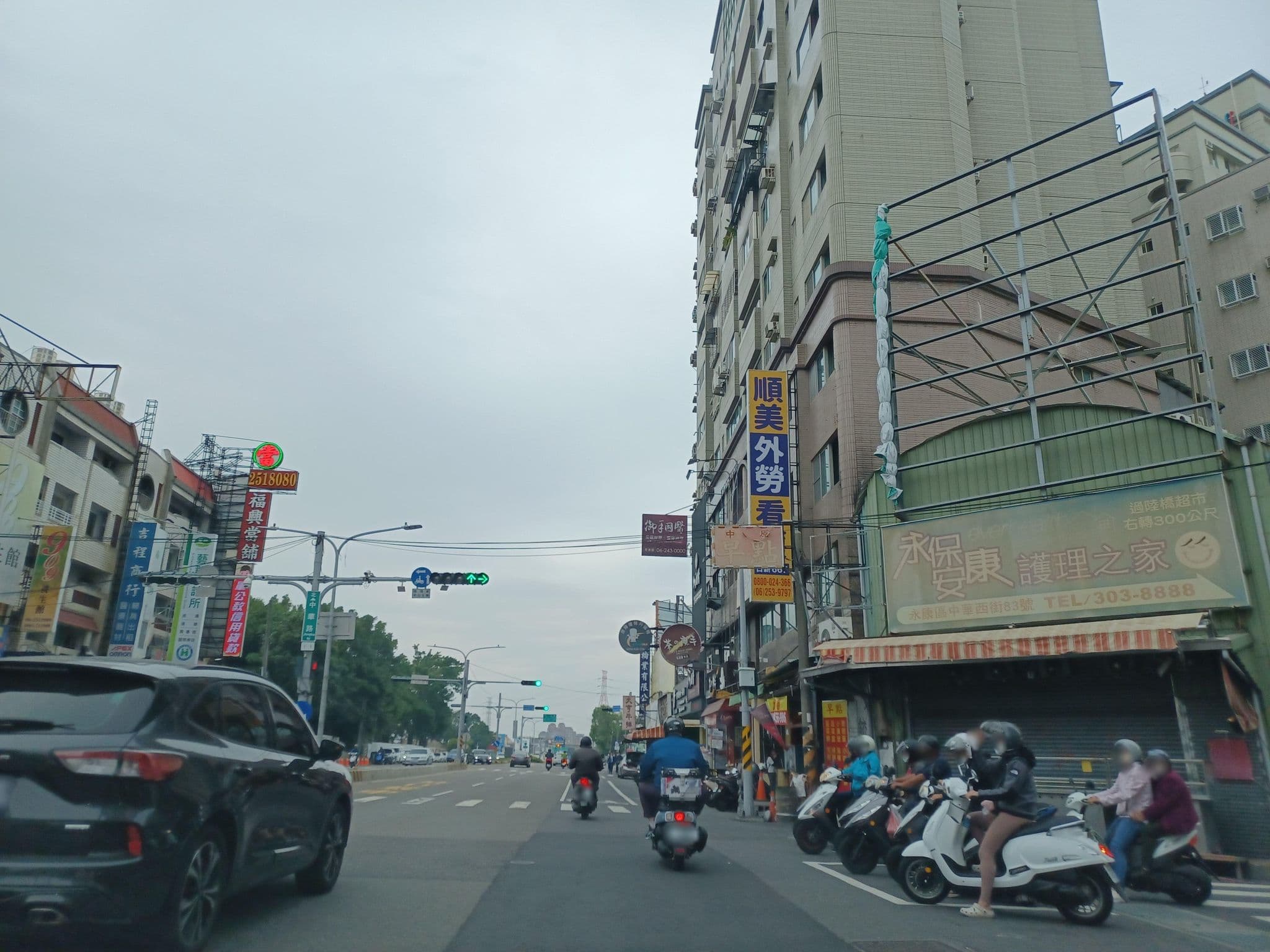 Street view near 王府大飯店, Yongkang — © lisbethw1130 (CC BY-SA · Mapillary)