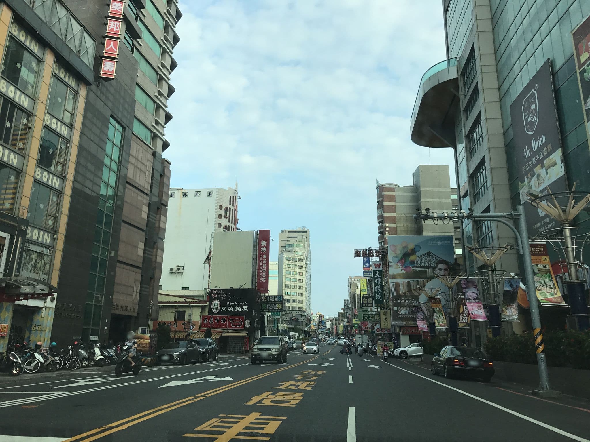 Street view near 公園六六 (Park66), Tainan — © suyuya (CC BY-SA · Mapillary)