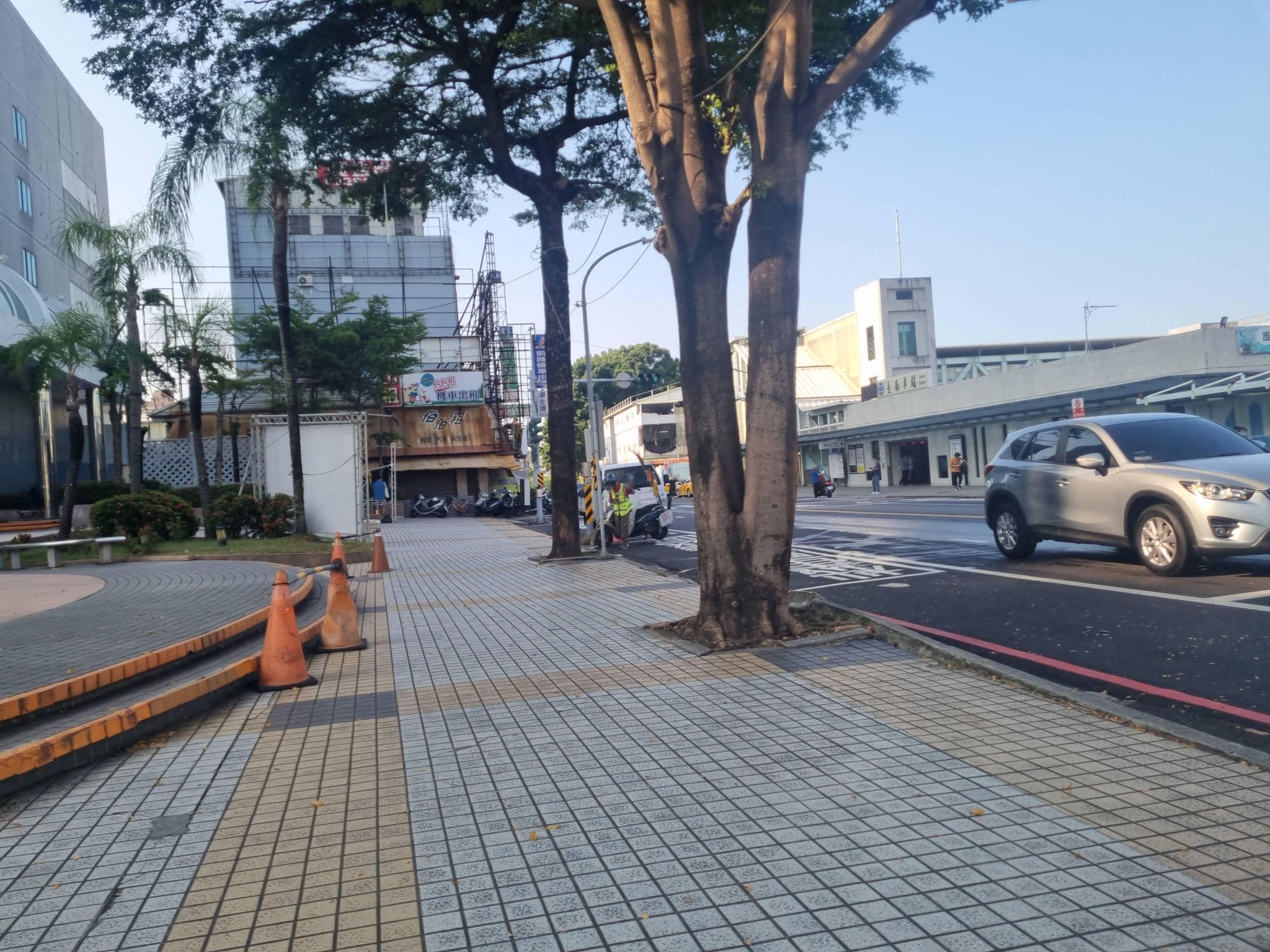 Street view near Swimming Pool, Tainan — © fitryaniksusanta (CC BY-SA · Mapillary)