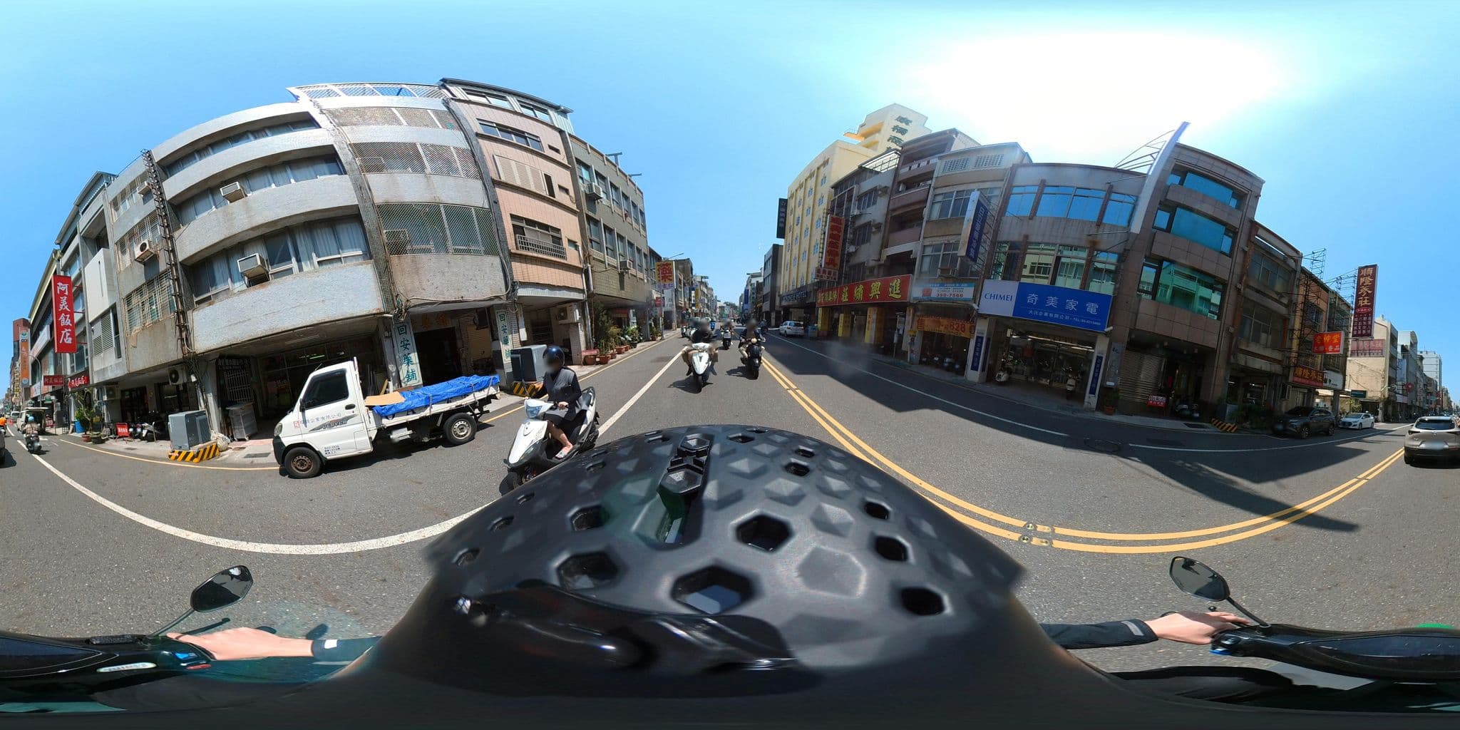 Street view near 康橋商旅（赤崁樓館）Kindness Hotel Tainan Chihkan Tower, Tainan — © irvinfly (CC BY-SA · Mapillary)