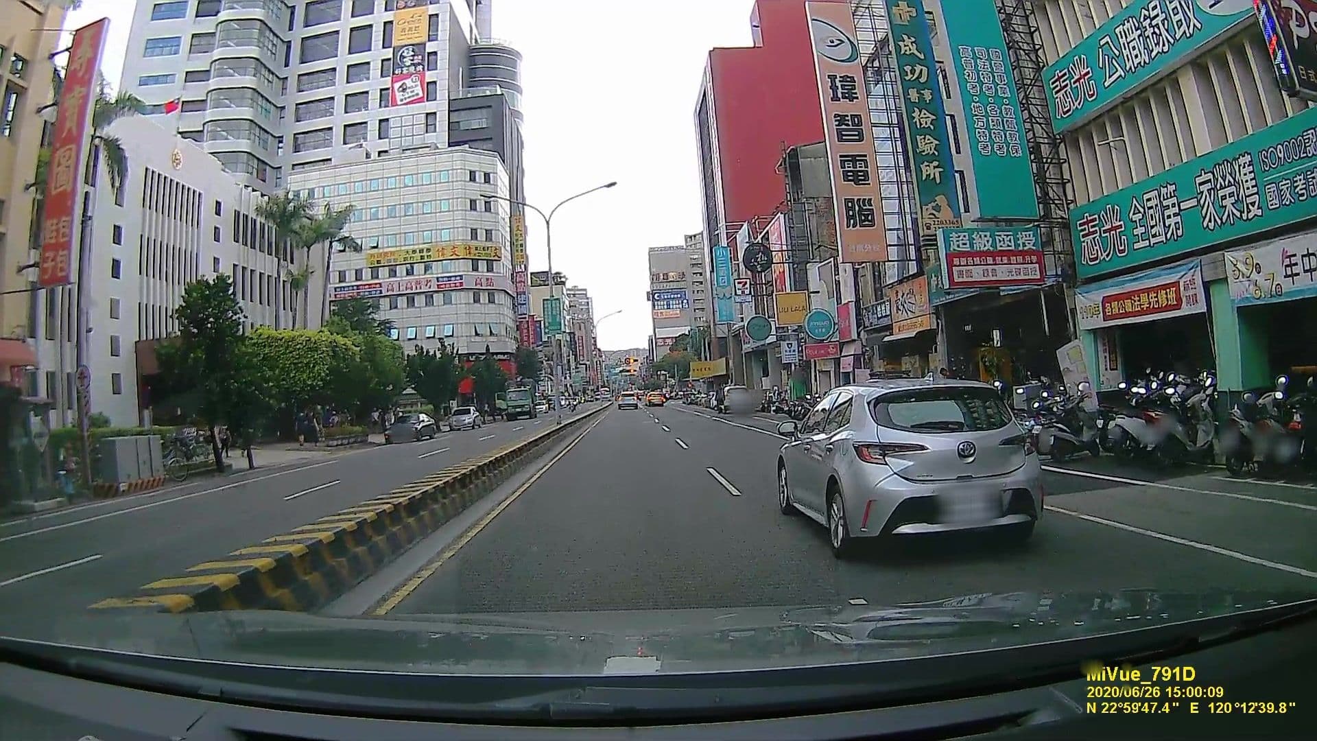 Street view near 耀西文旅, Tainan — © littlebtc (CC BY-SA · Mapillary)
