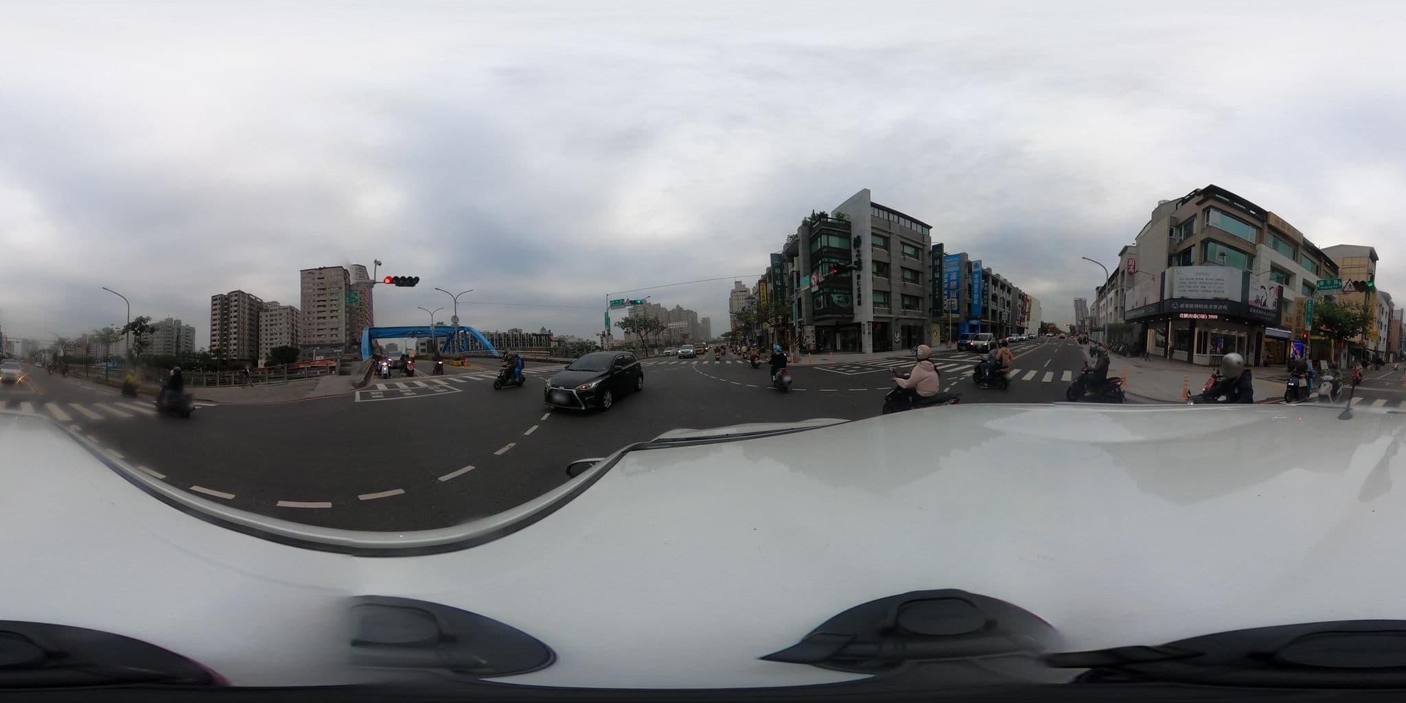 Street view near 藍天驛站 旗艦館, Tainan — © lisbethw1130 (CC BY-SA · Mapillary)