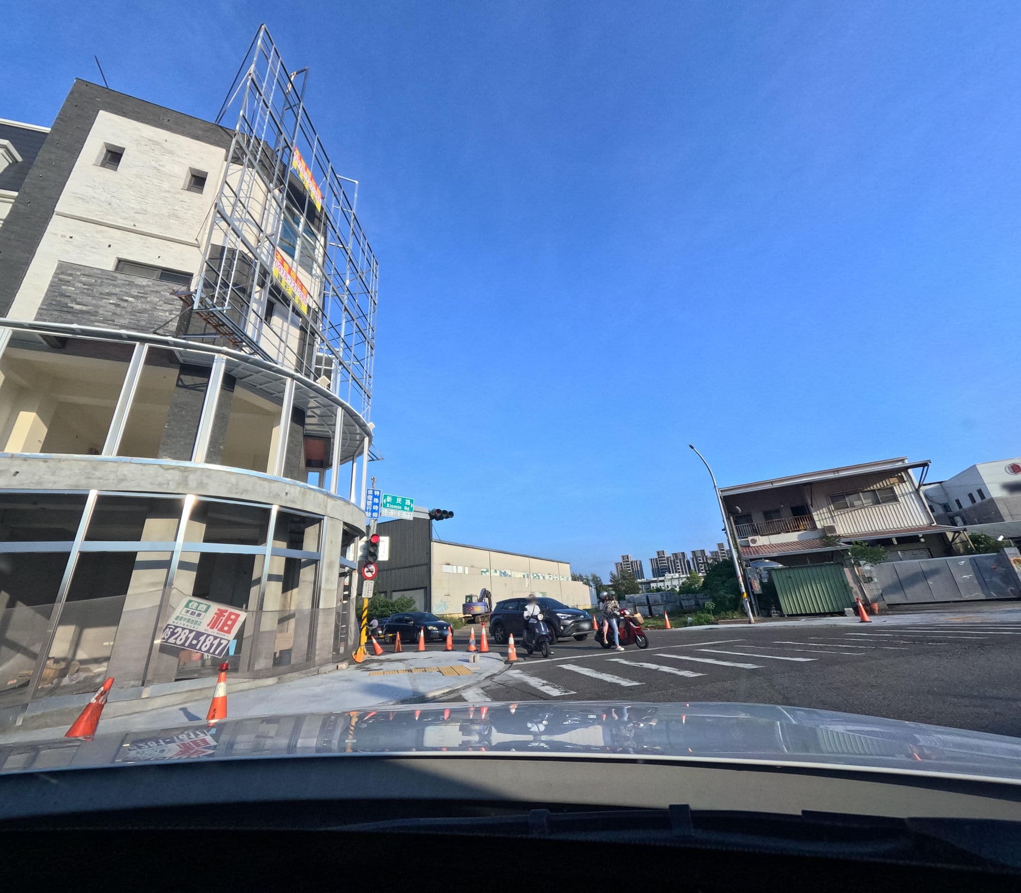 Street view near 全國汽車旅館, Chiayi City — © alllenwang (CC BY-SA · Mapillary)