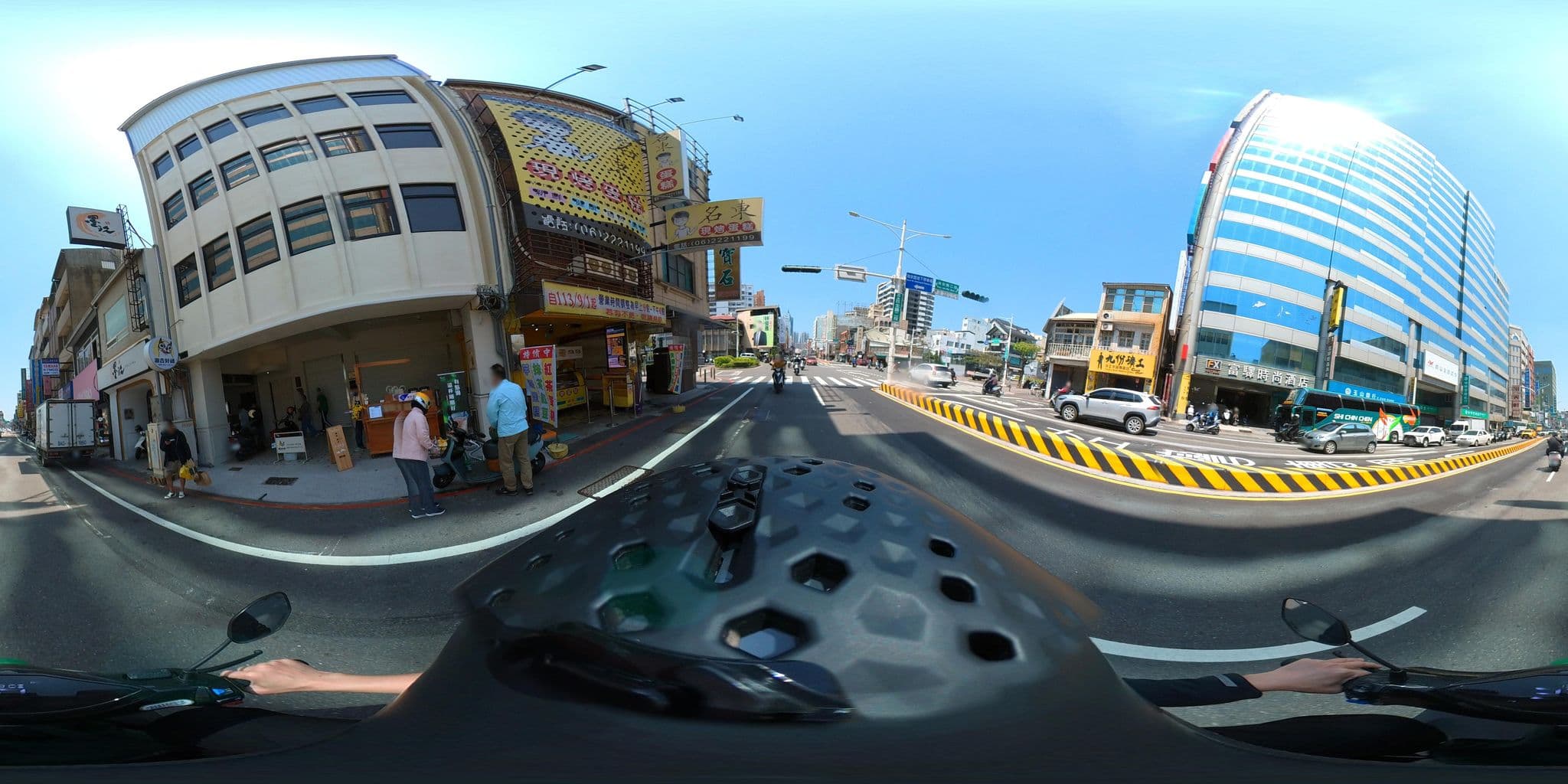 Street view near 新生商務休閒旅館, Tainan — © irvinfly (CC BY-SA · Mapillary)