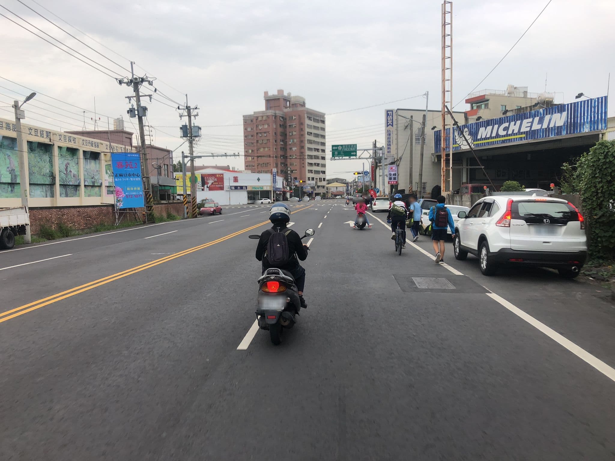 Street view near 棕梠家汽車商務旅館, Xinying — © invalid_mly_uname_0082 (CC BY-SA · Mapillary)