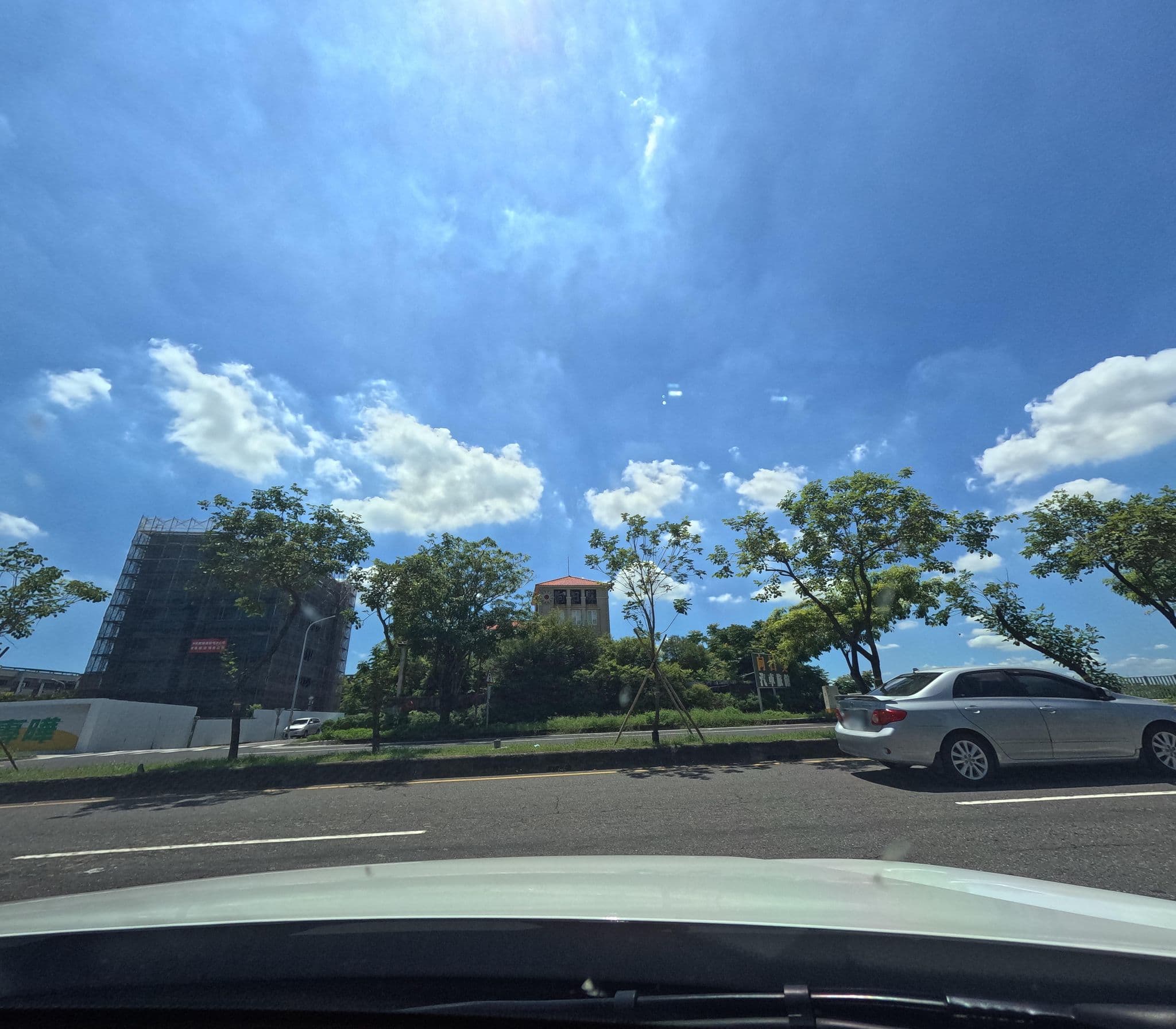 Street view near 向日葵汽車旅館, Taibao — © alllenwang (CC BY-SA · Mapillary)