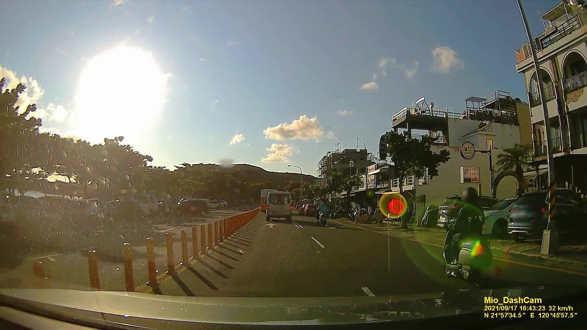 Street view near 海灘民宿, Hengchun — © littlebtc (CC BY-SA · Mapillary)