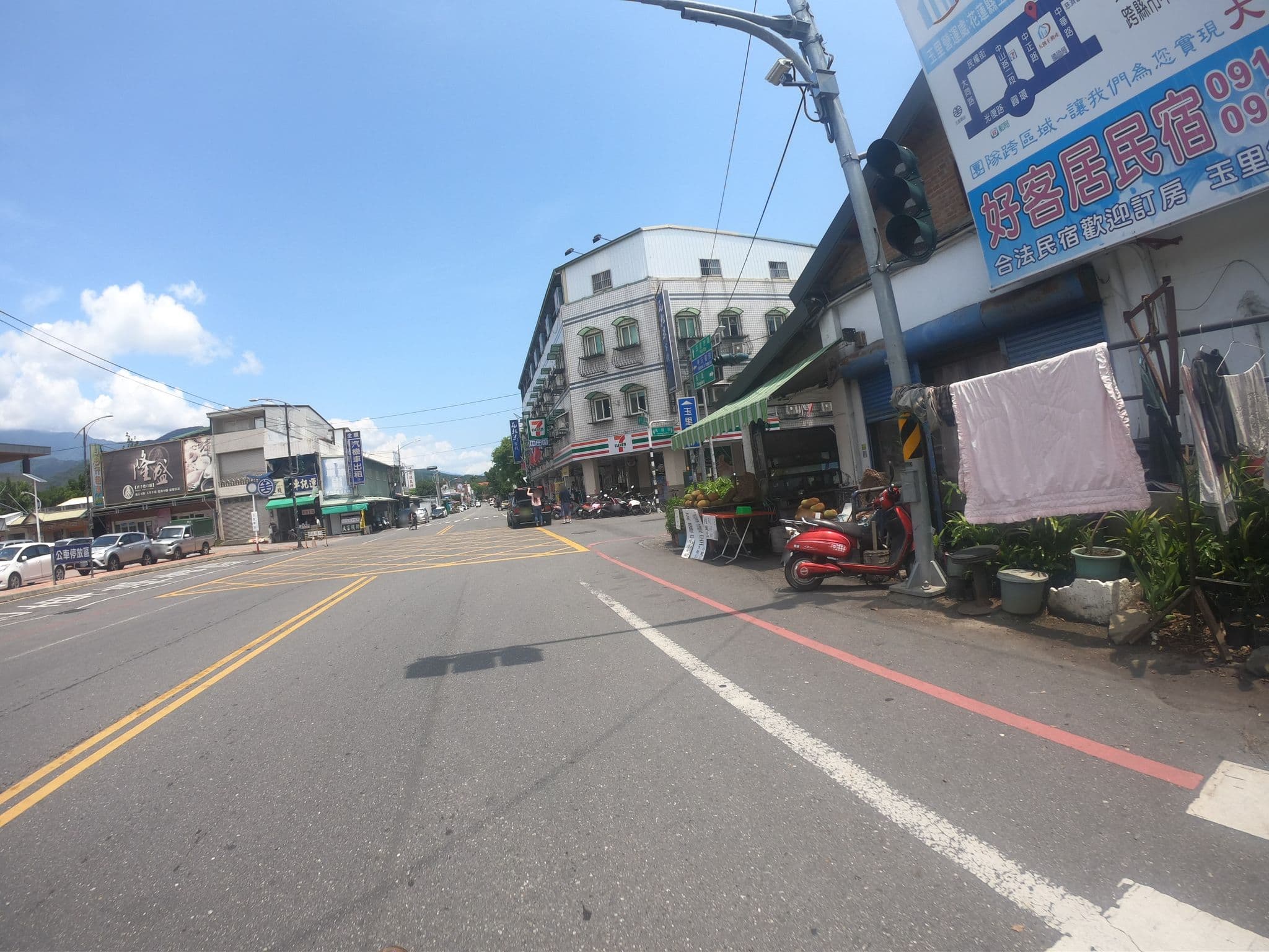 Street view near 新高旅社, Chishang — © heretpe2019 (CC BY-SA · Mapillary)