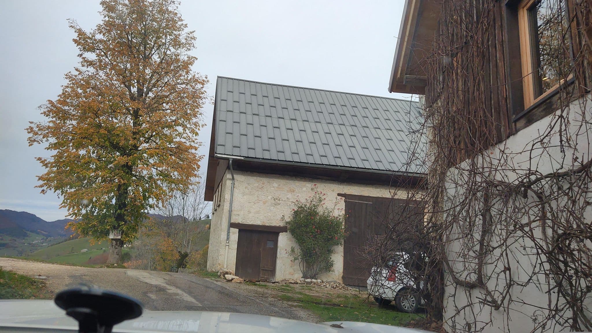 Street view near La grange et l'arrosoir, Barraux — © MatthieuF4FNE (CC BY-SA · Mapillary)