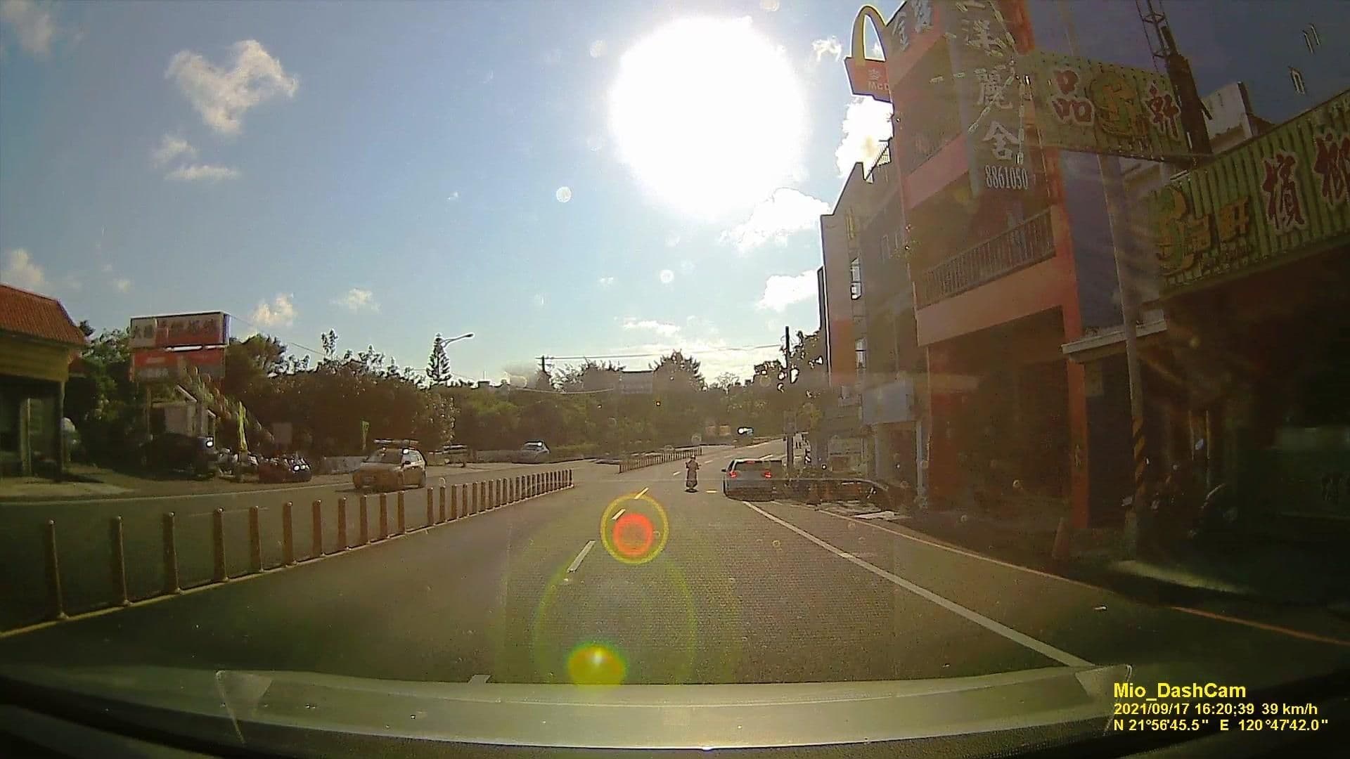 Street view near 豐緻行旅 Funzy Hotel, Hengchun — © littlebtc (CC BY-SA · Mapillary)