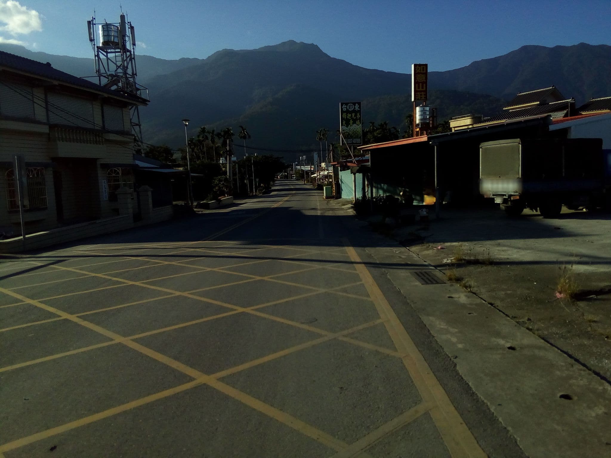 Street view near 如意山莊民宿, Guanshan — © 5rmft (CC BY-SA · Mapillary)