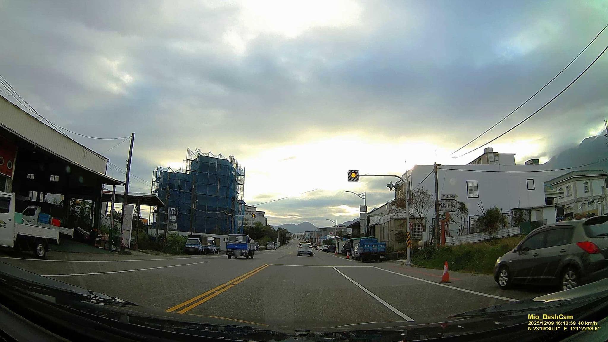 Street view near 幸福小築, Chishang — © hcyen (CC BY-SA · Mapillary)