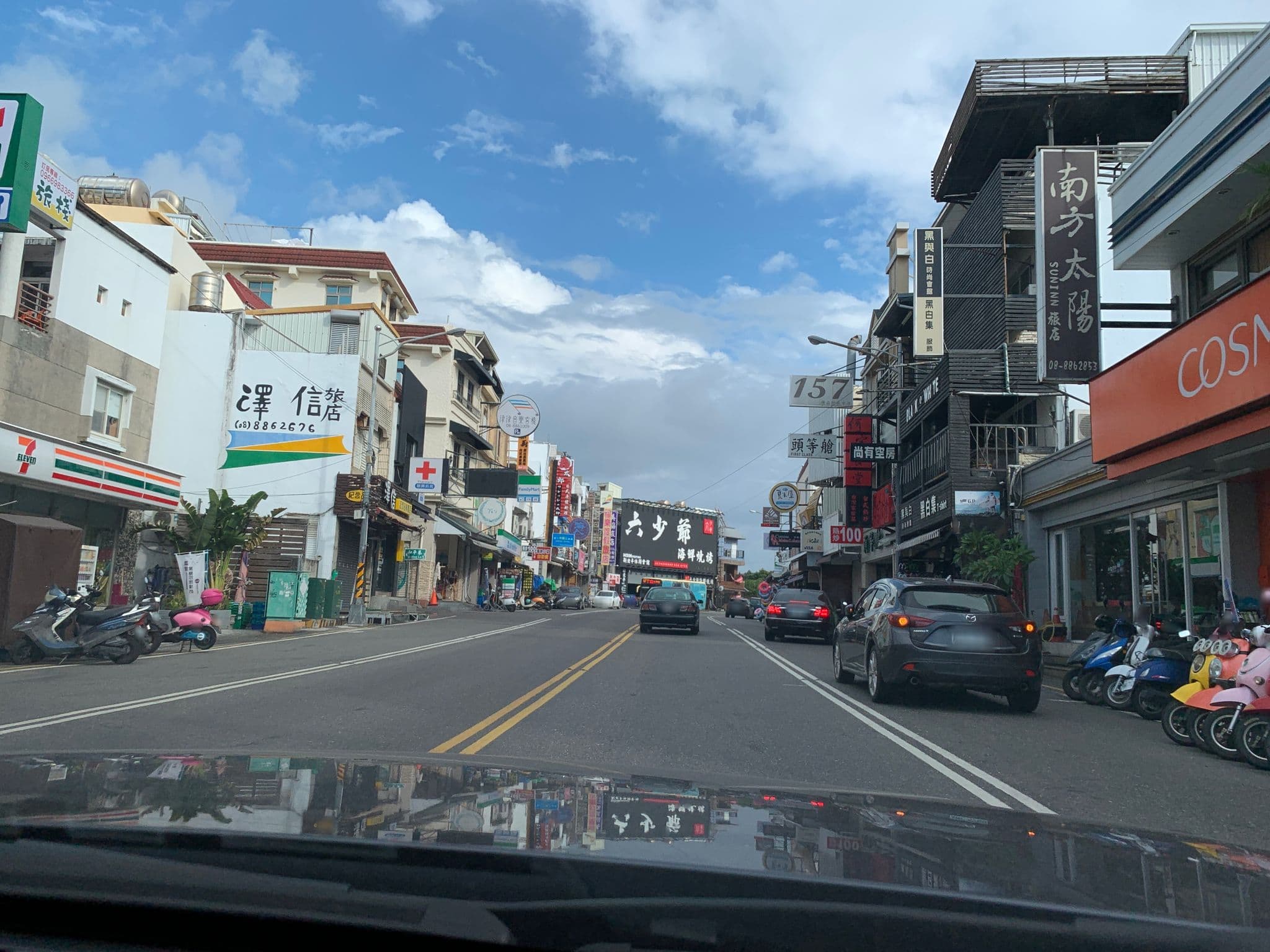 Street view near Langkawi B&B, Hengchun — © raymond2828520 (CC BY-SA · Mapillary)