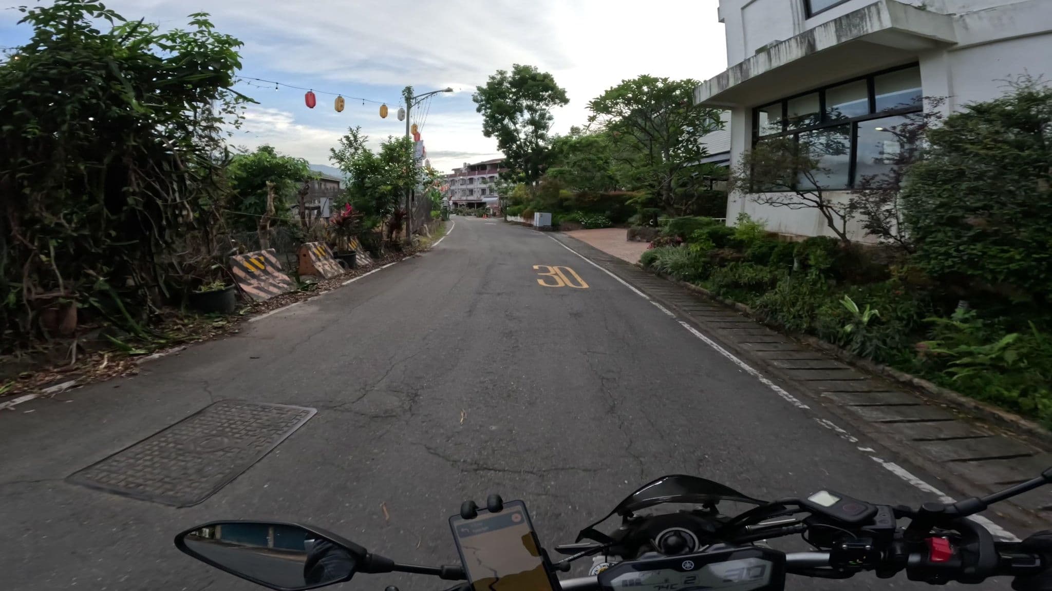 Street view near 清水溫泉山莊, Yujing — © komali2 (CC BY-SA · Mapillary)