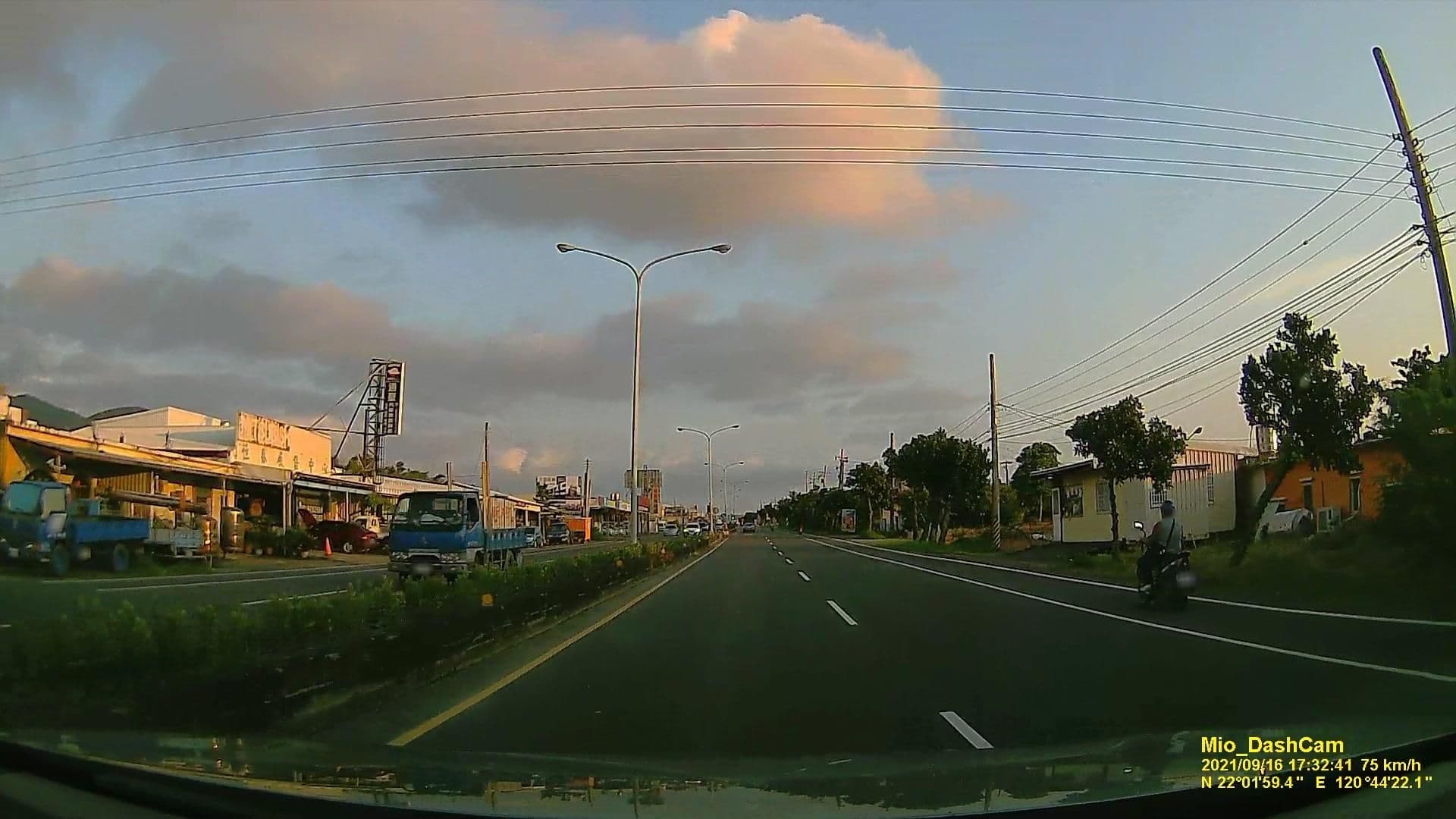Street view near 秘密花園, Hengchun — © littlebtc (CC BY-SA · Mapillary)