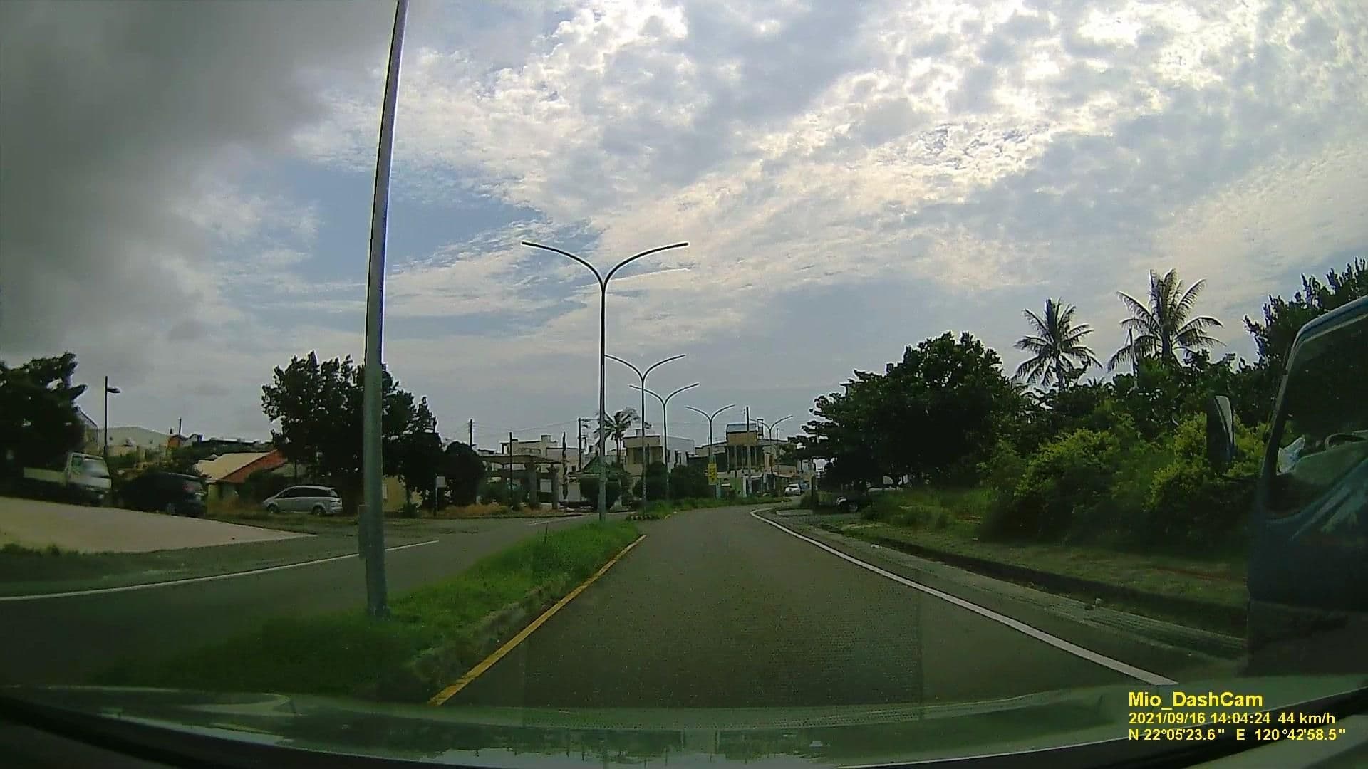 Street view near 墾丁長灘休閒飯店, Hengchun — © littlebtc (CC BY-SA · Mapillary)