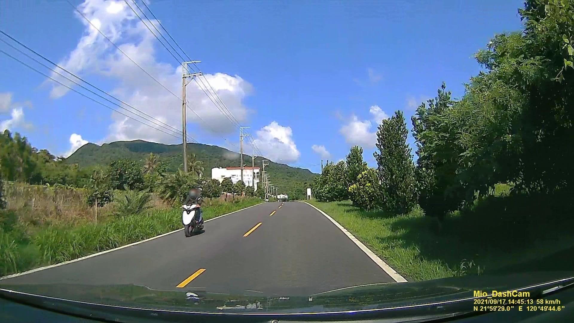 Street view near 來 life house / 五感生活, Hengchun — © littlebtc (CC BY-SA · Mapillary)