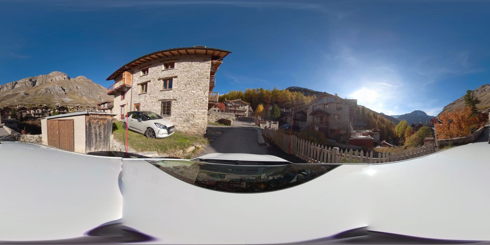 Street view near Le Turia, Val-d'Isère — © serfim_cit_y (CC BY-SA · Mapillary)