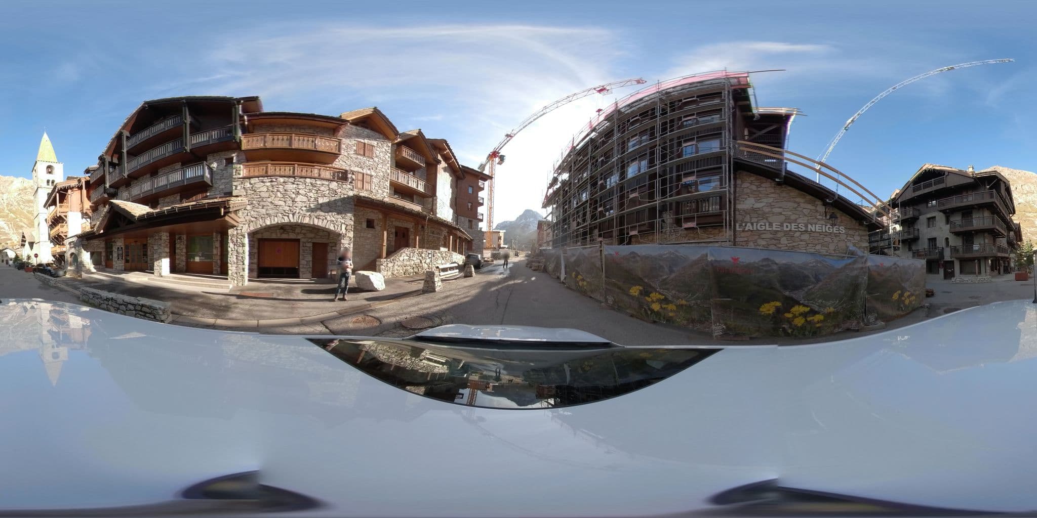 Street view near Hôtel Les Lauzes, Val-d'Isère