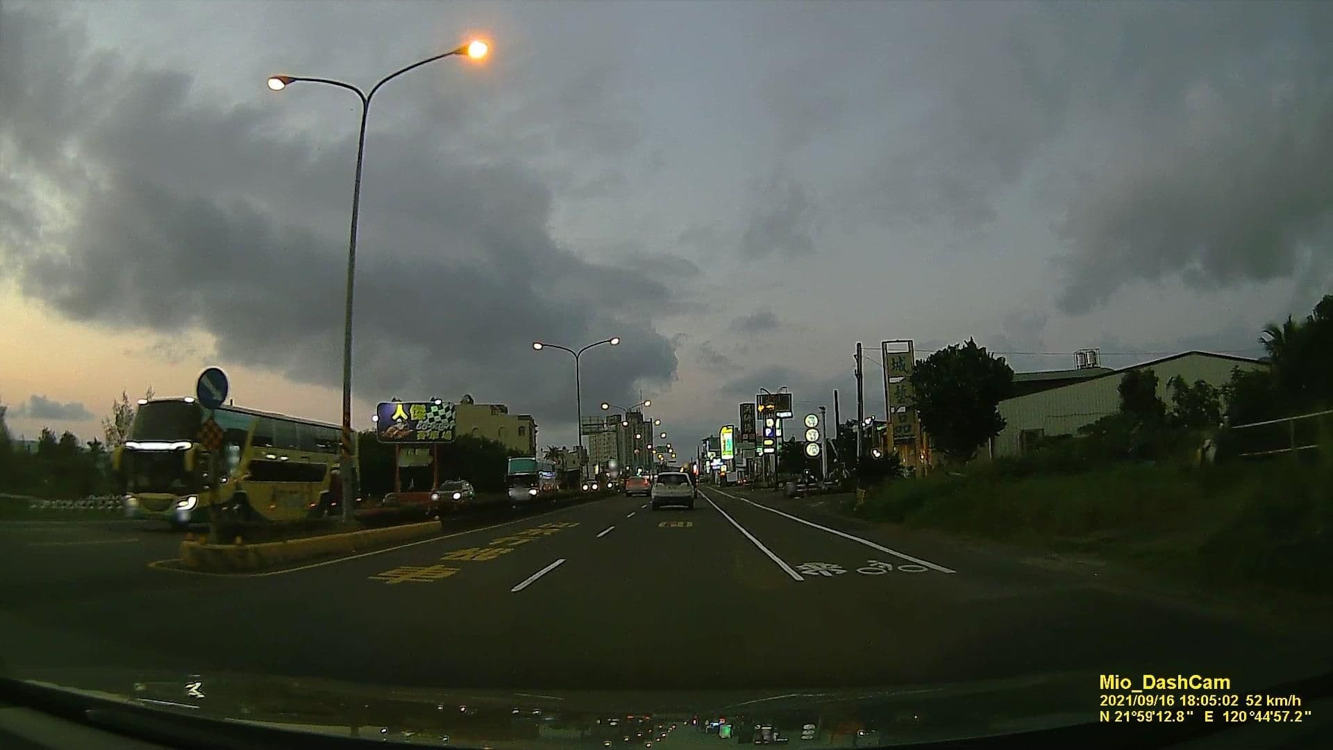 Street view near 樂Sleep, Hengchun — © littlebtc (CC BY-SA · Mapillary)