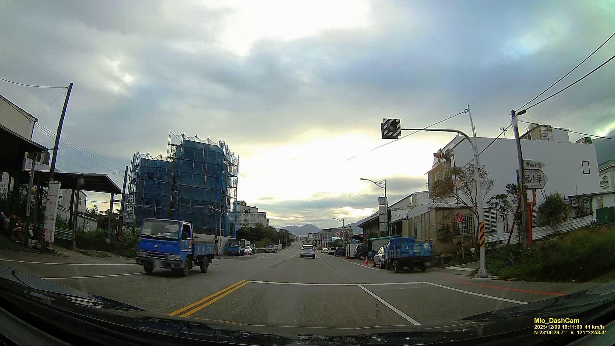 Street view near 幸福小築民宿, Chishang — © hcyen (CC BY-SA · Mapillary)