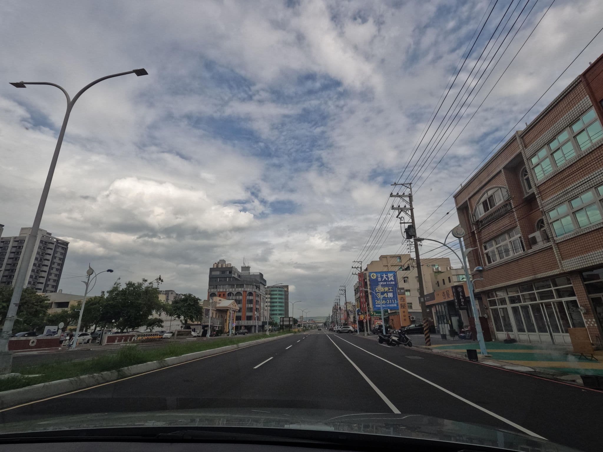 Street view near Taichung Harbor Hotel, Buzi — © littlebtc (CC BY-SA · Mapillary)