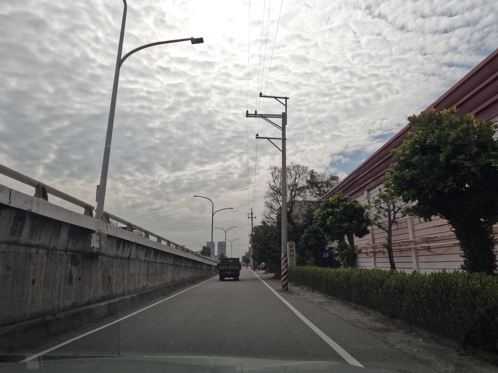 Street view near 荷蘭村汽車旅館, Buzi — © littlebtc (CC BY-SA · Mapillary)
